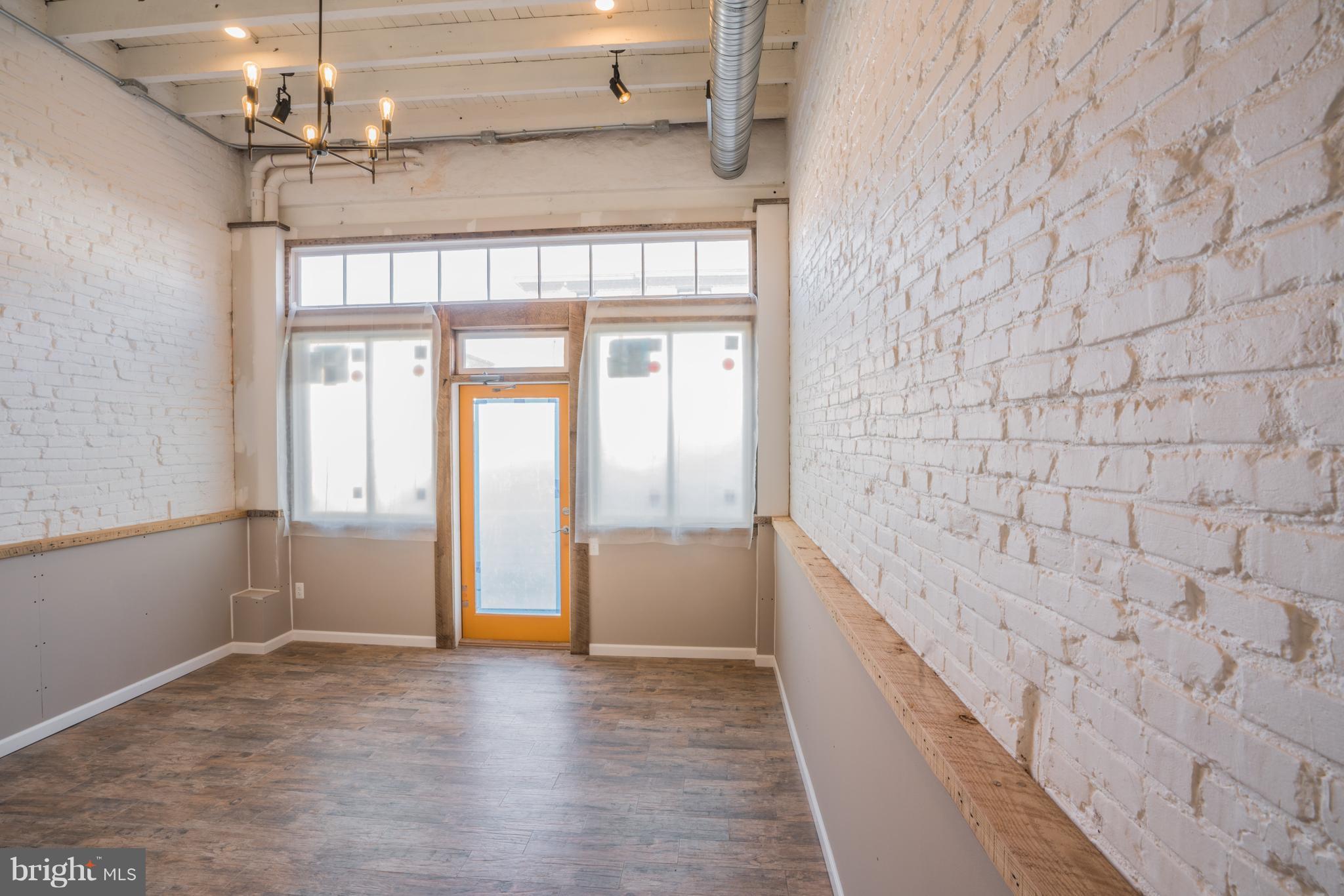 HIGHLANDTOWN - Residential Lease