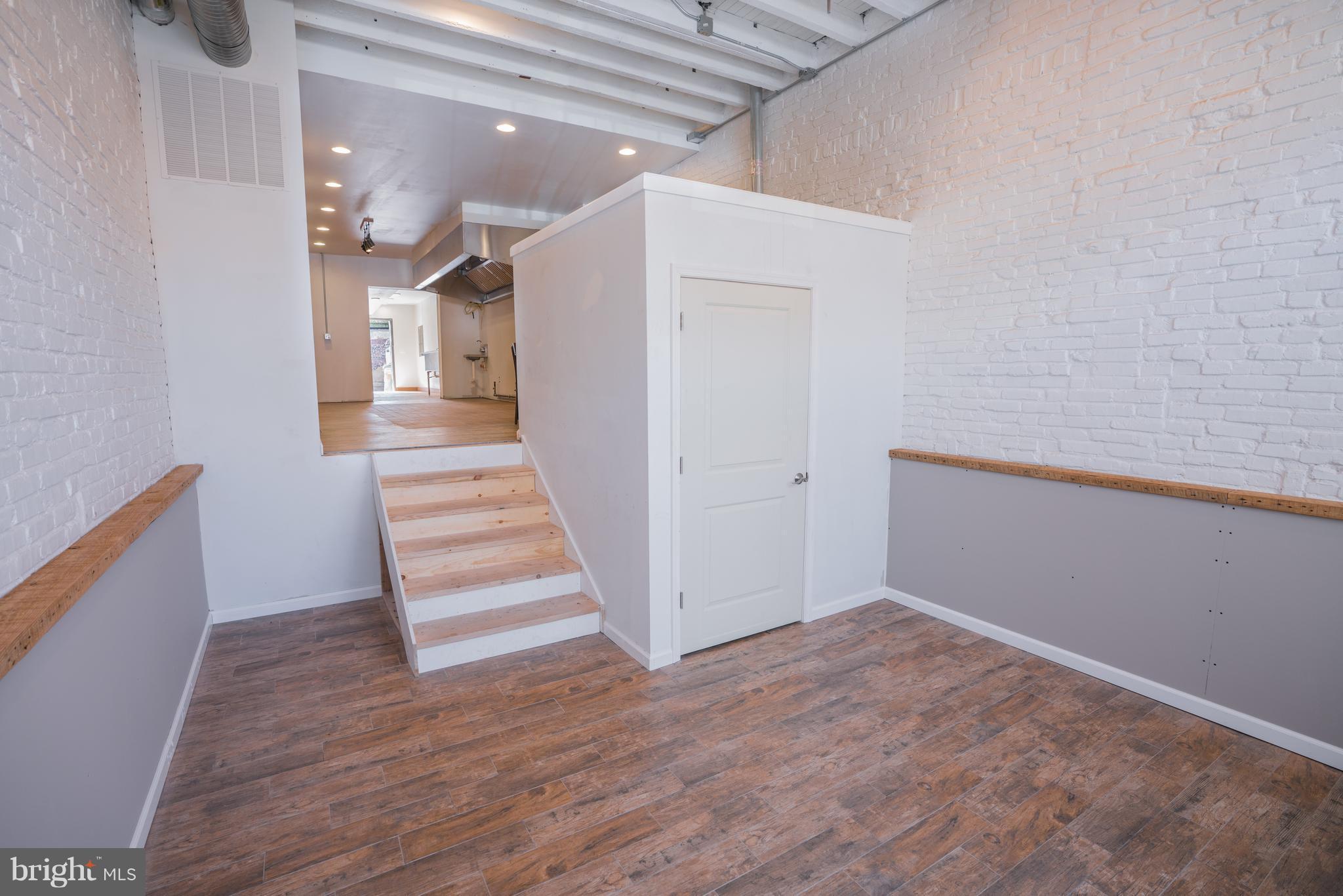 HIGHLANDTOWN - Residential Lease