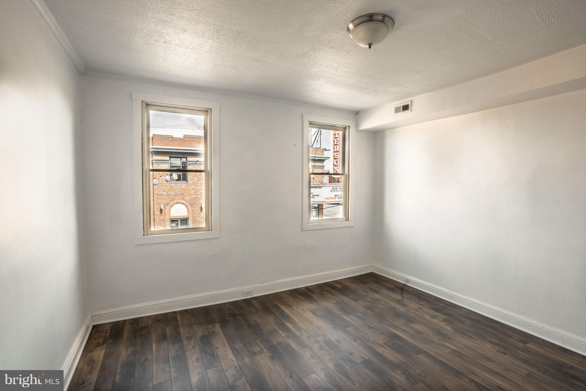 HIGHLANDTOWN - Residential Lease