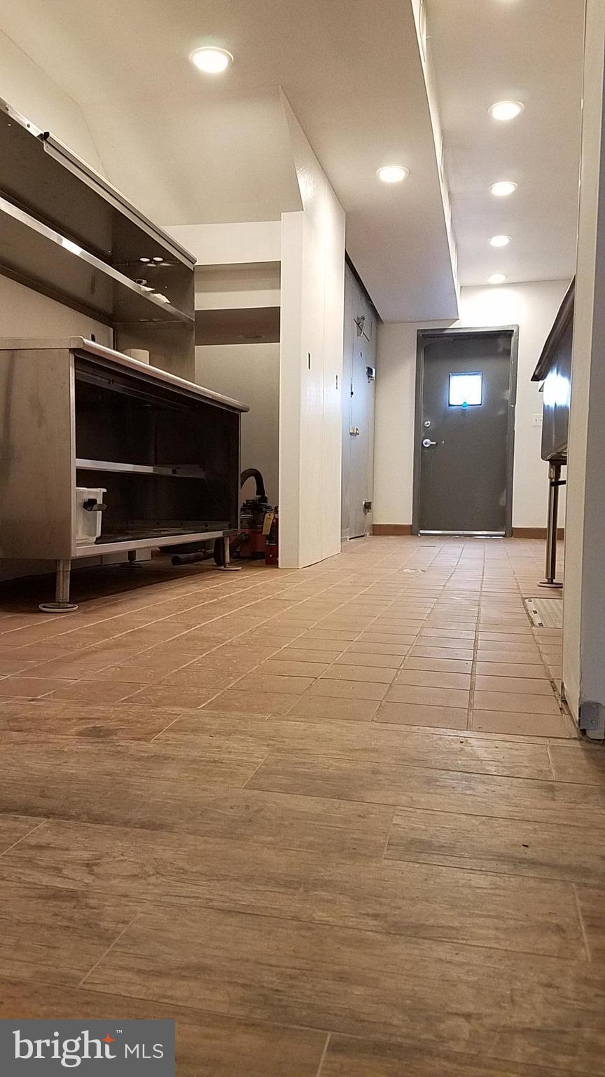 HIGHLANDTOWN - Residential Lease