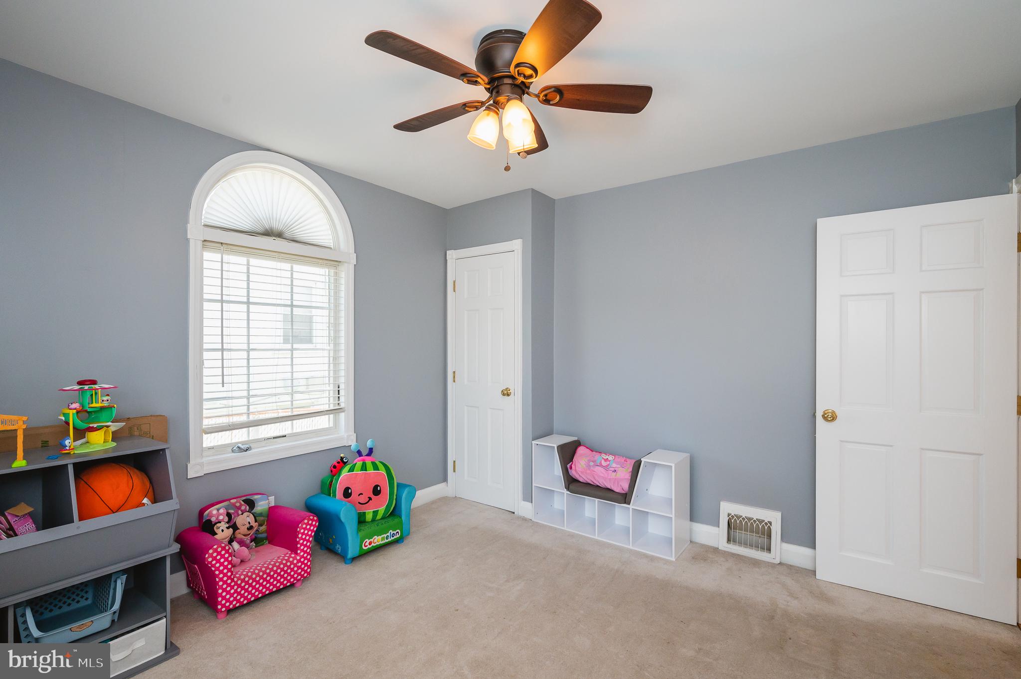 MOUNTAIN FARMS - Residential