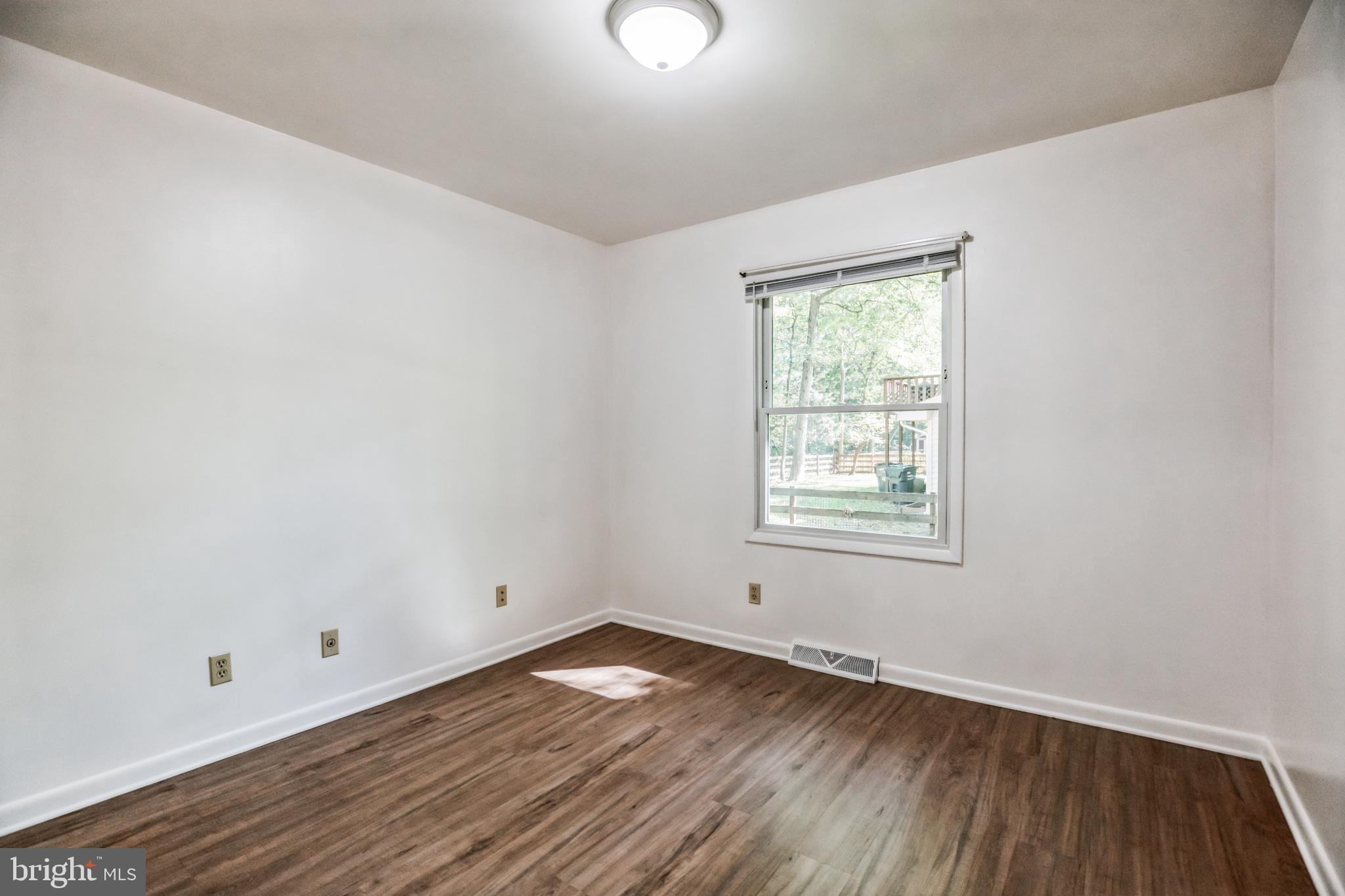 CEDAR COVE - Residential