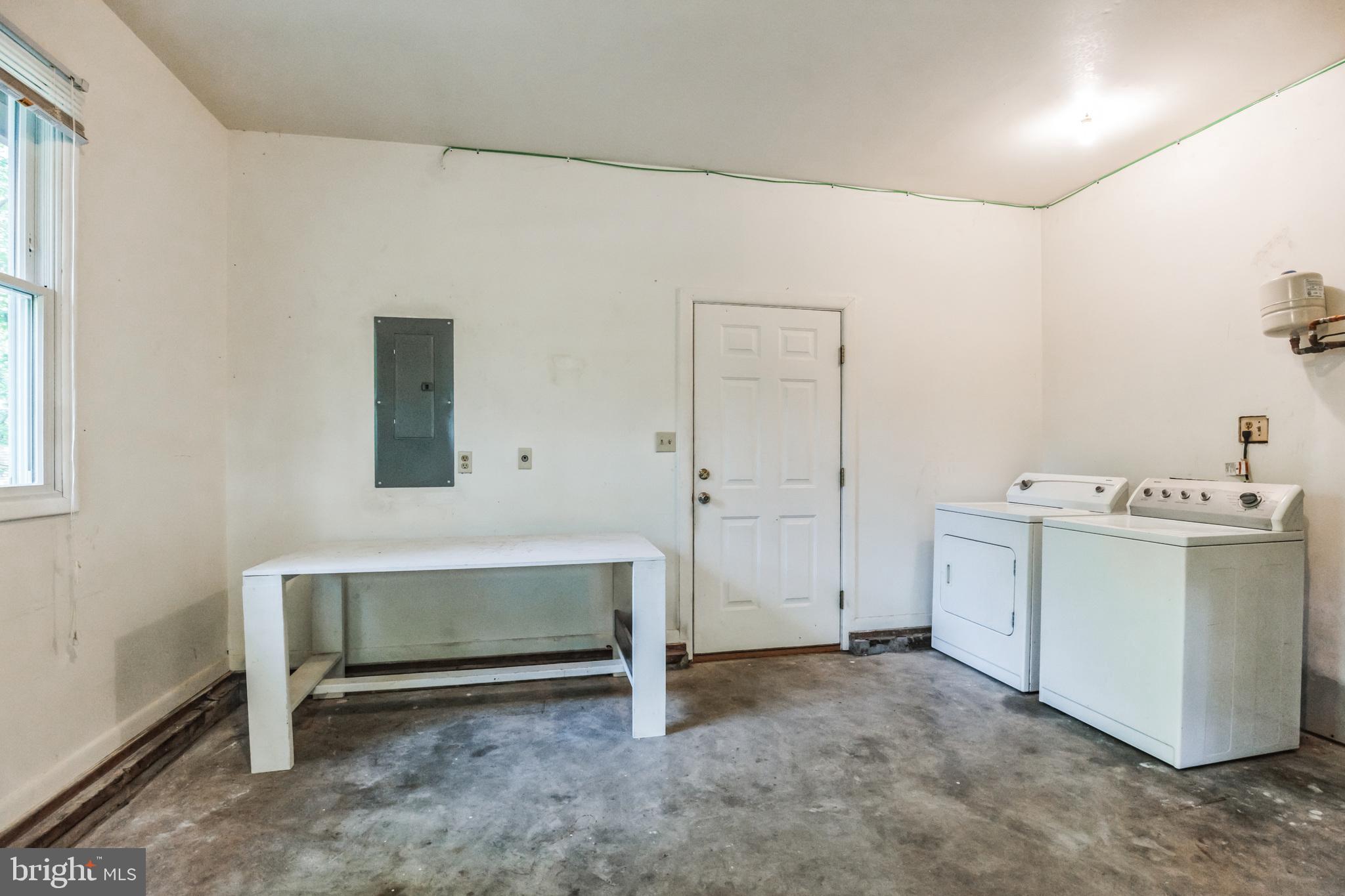 CEDAR COVE - Residential