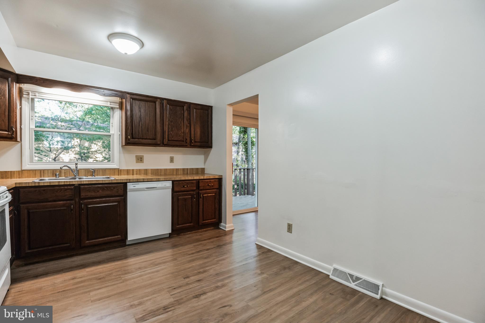 CEDAR COVE - Residential