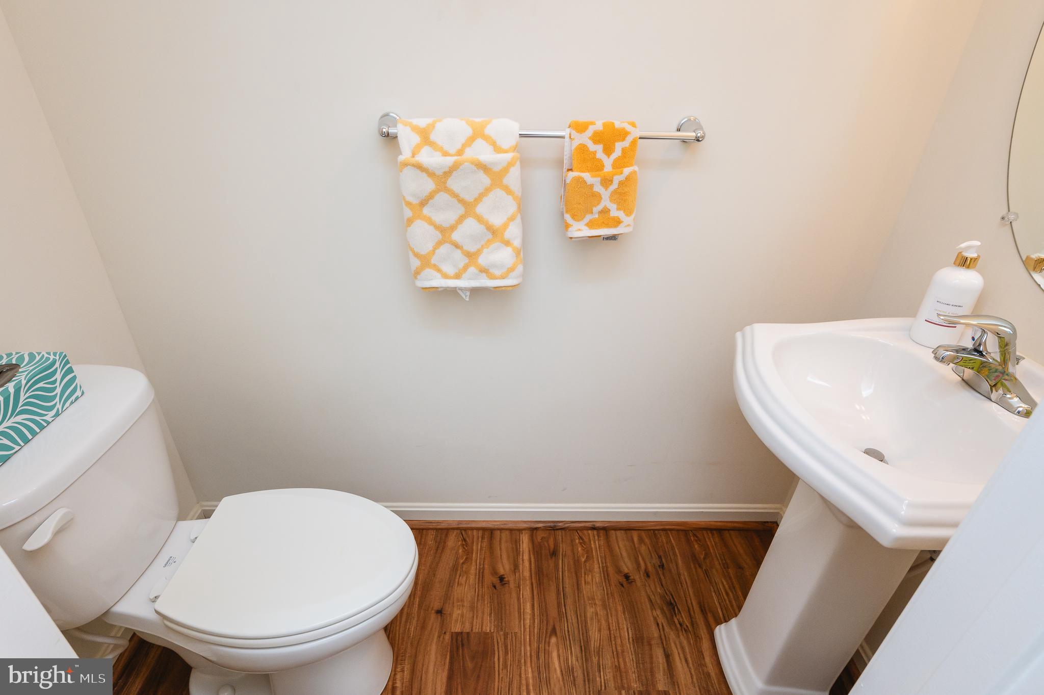 RENAISSANCE SQUARE - Residential