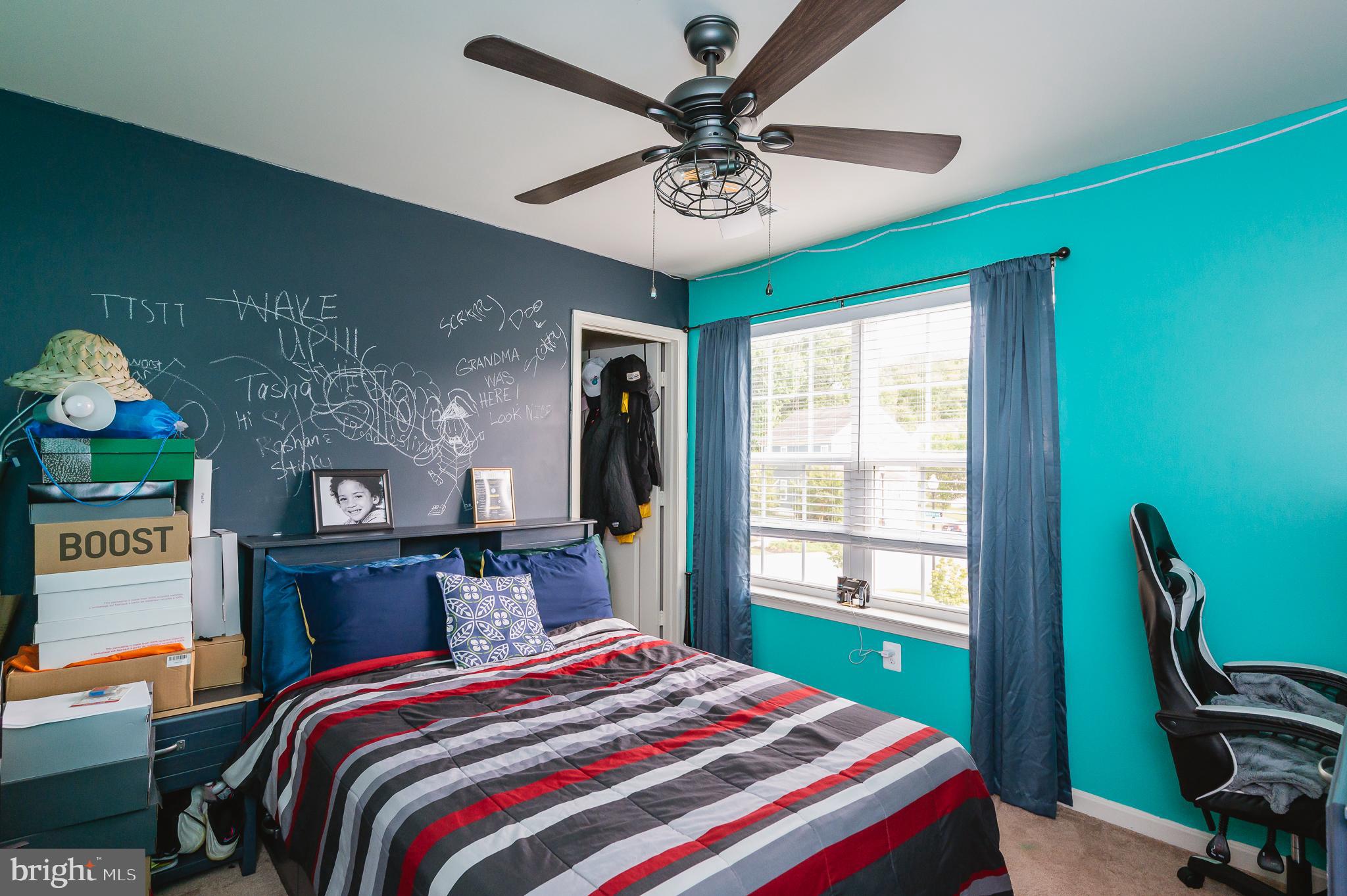 RENAISSANCE SQUARE - Residential