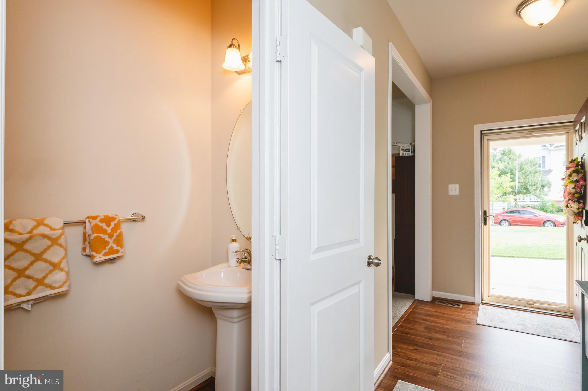 RENAISSANCE SQUARE - Residential