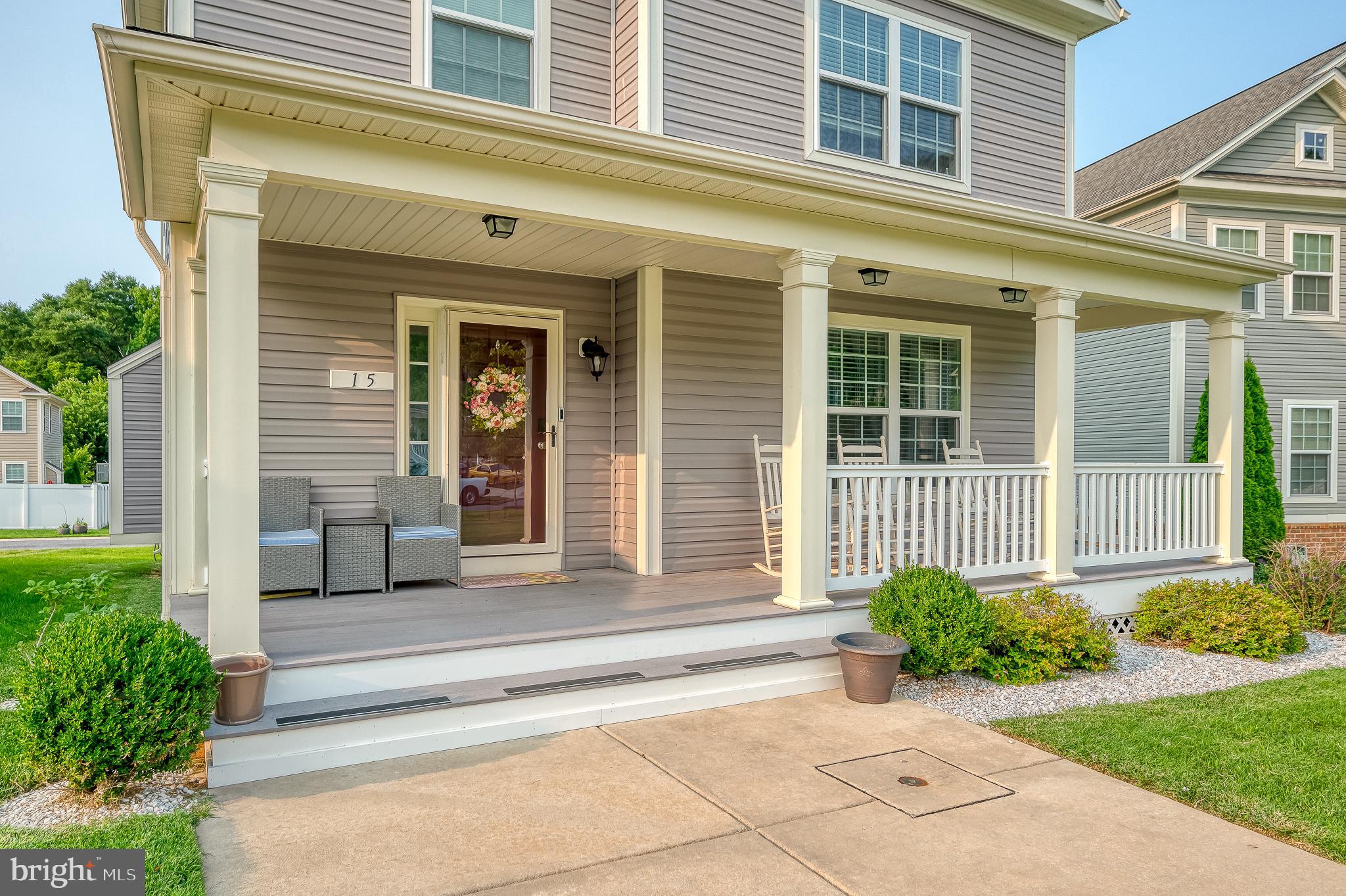 RENAISSANCE SQUARE - Residential