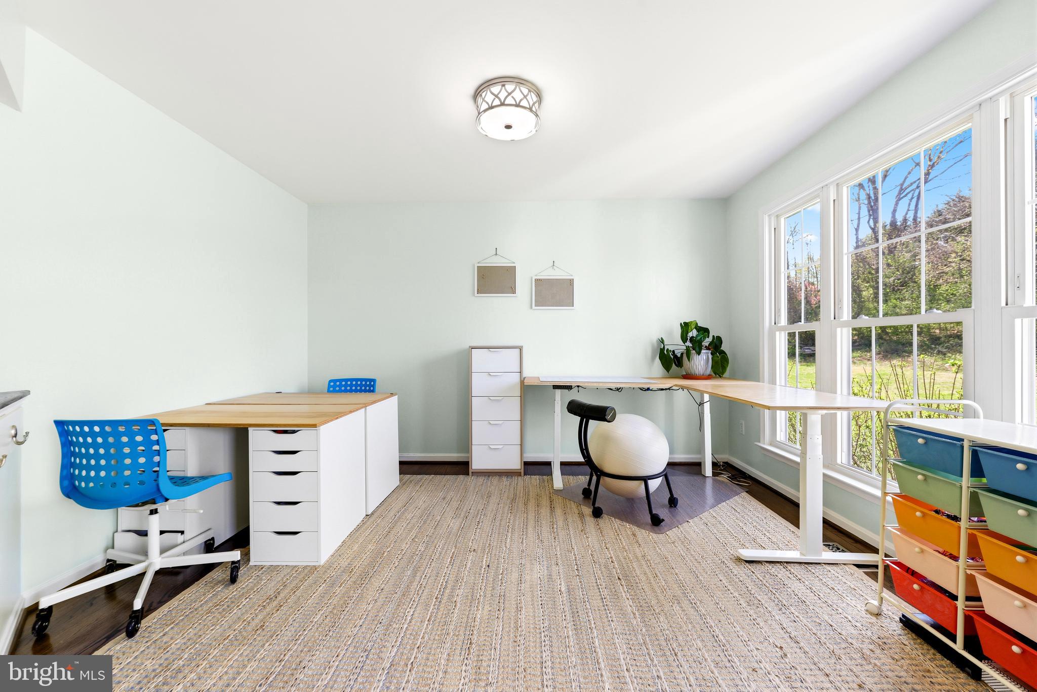 COACHMANS FIELD - Residential