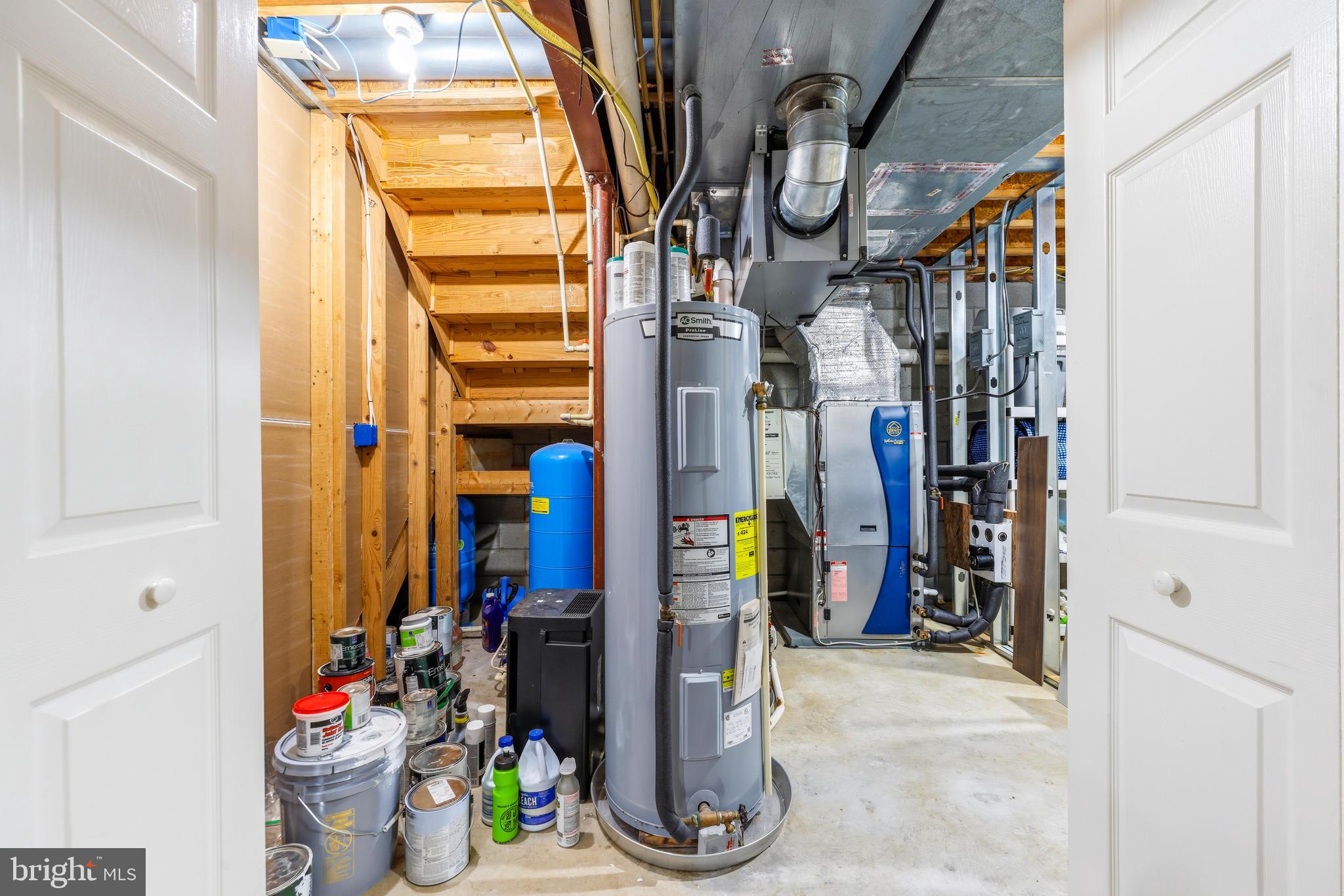 COACHMANS FIELD - Residential