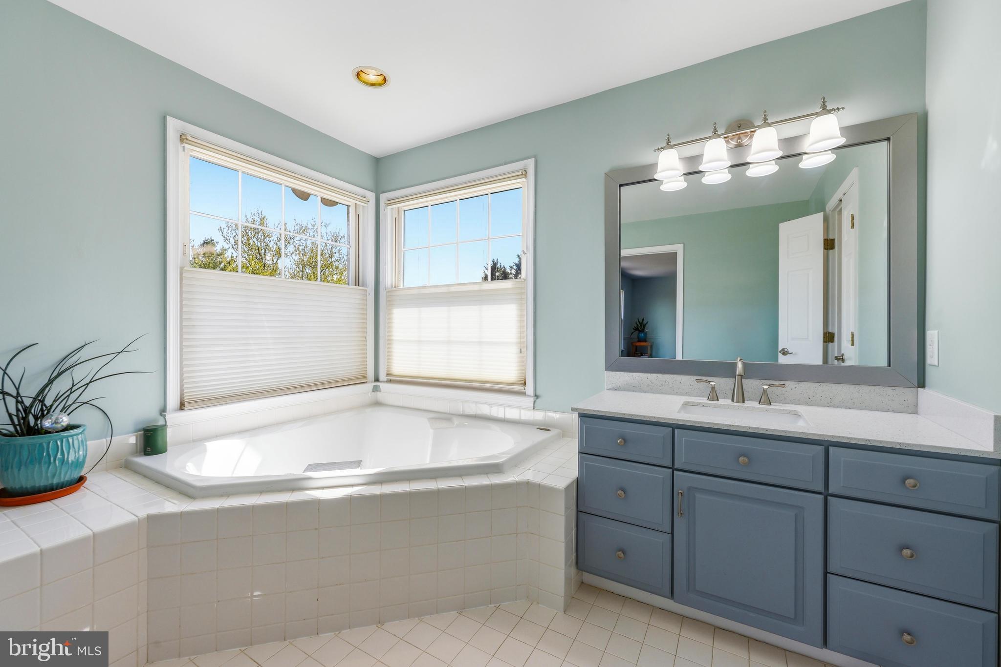 COACHMANS FIELD - Residential