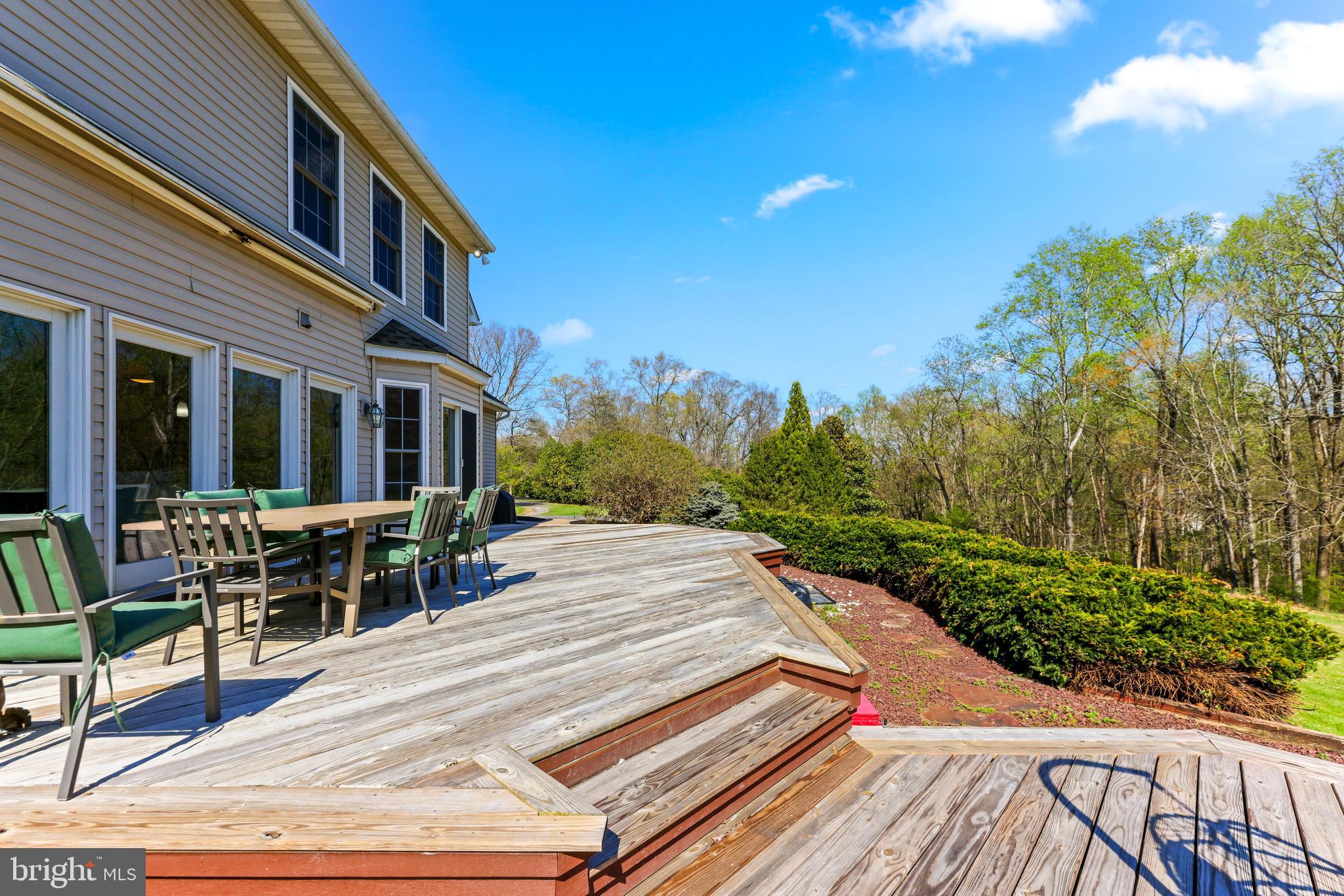 COACHMANS FIELD - Residential