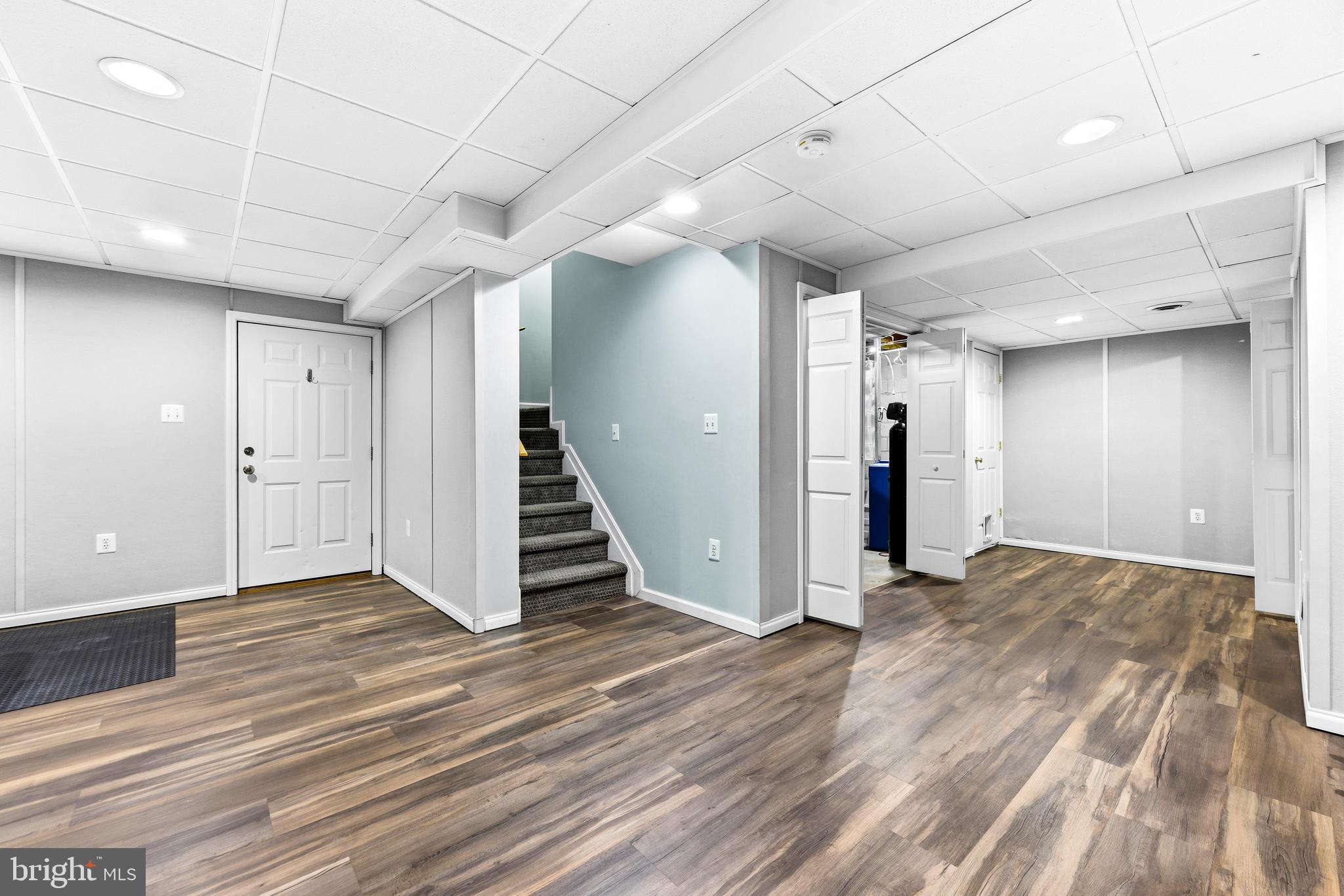 COACHMANS FIELD - Residential