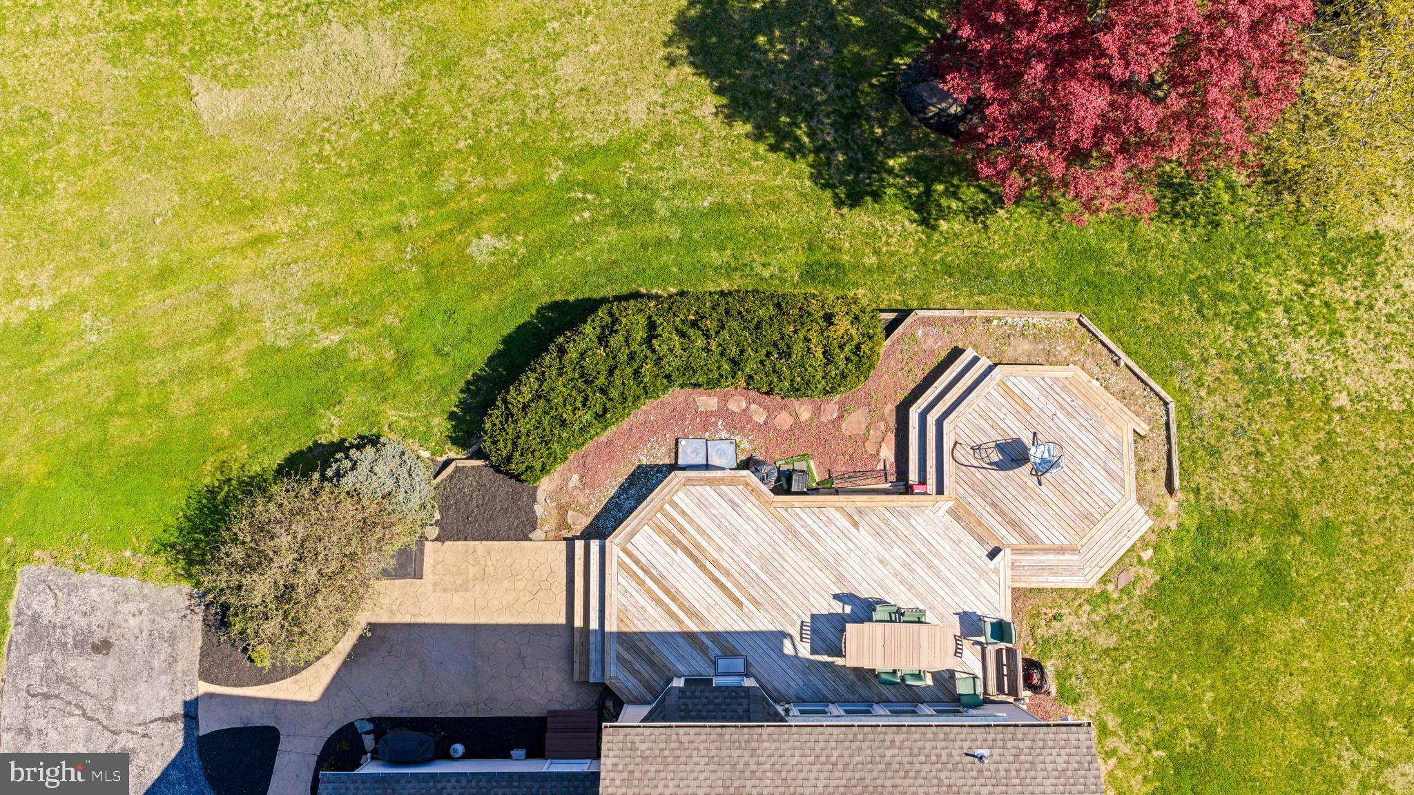 COACHMANS FIELD - Residential