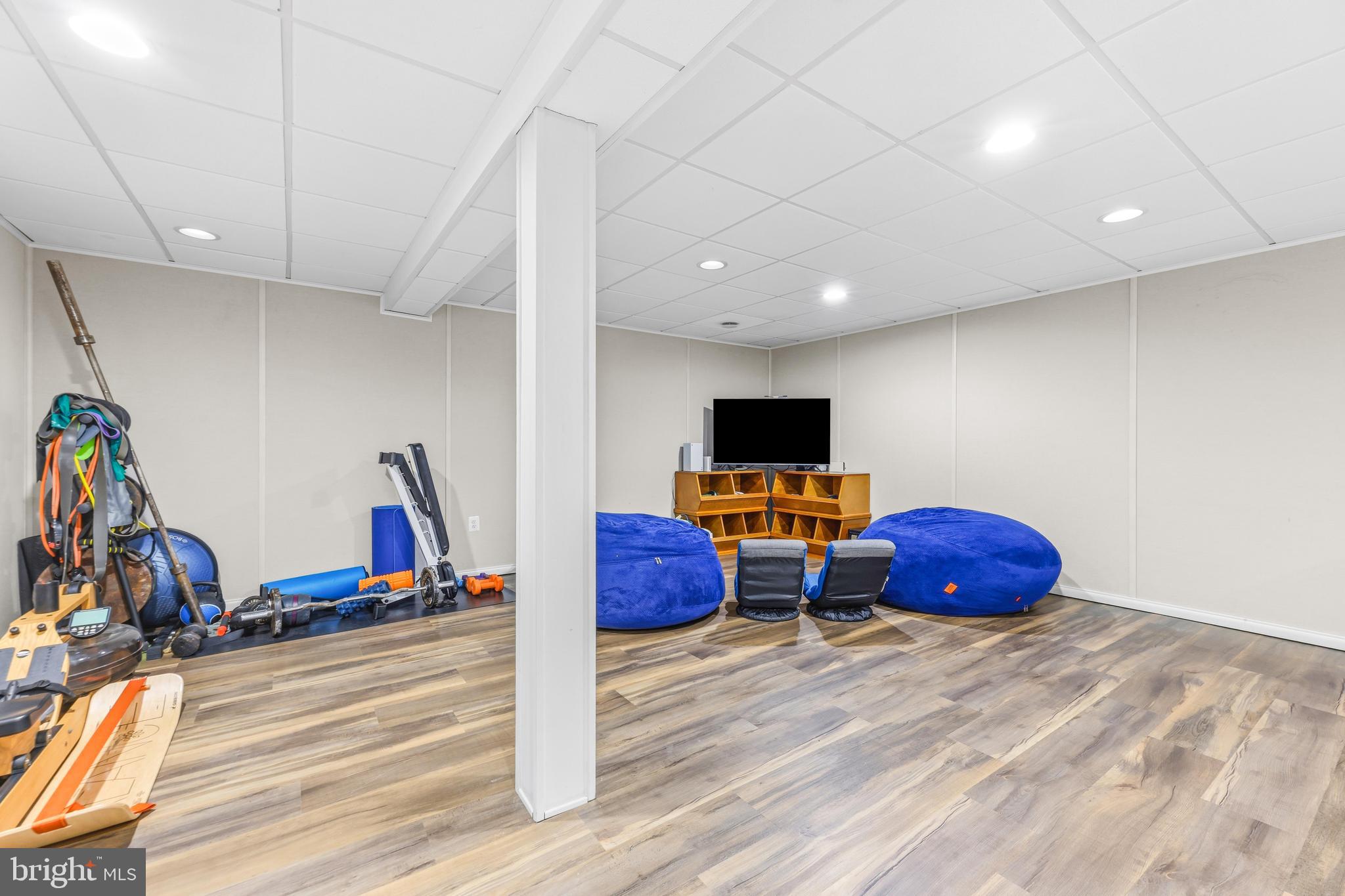 COACHMANS FIELD - Residential