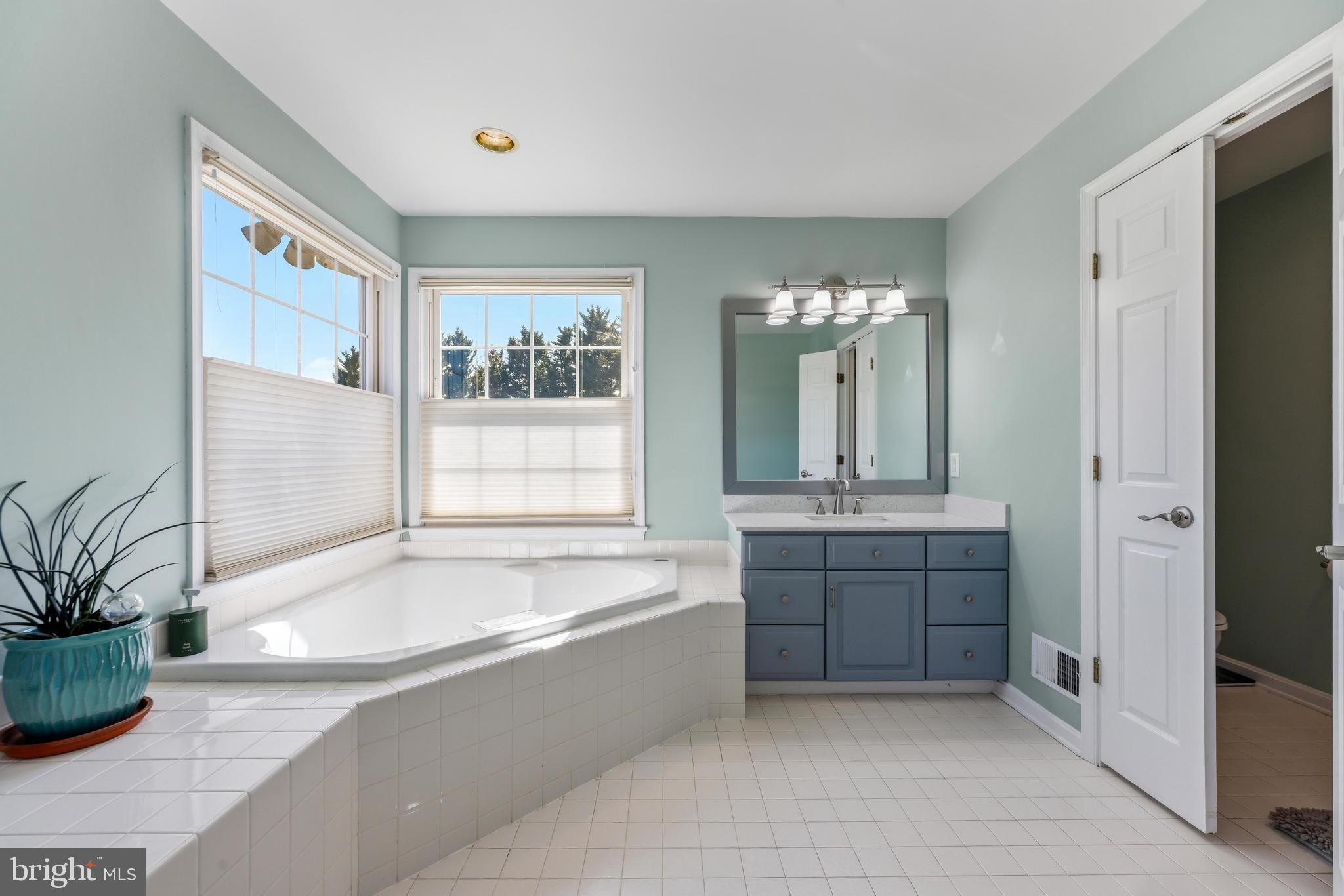 COACHMANS FIELD - Residential