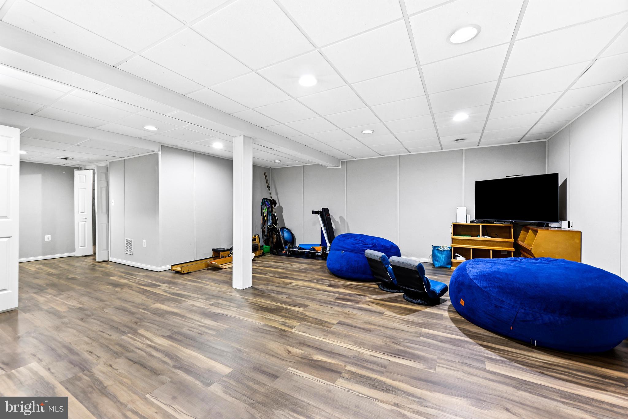 COACHMANS FIELD - Residential