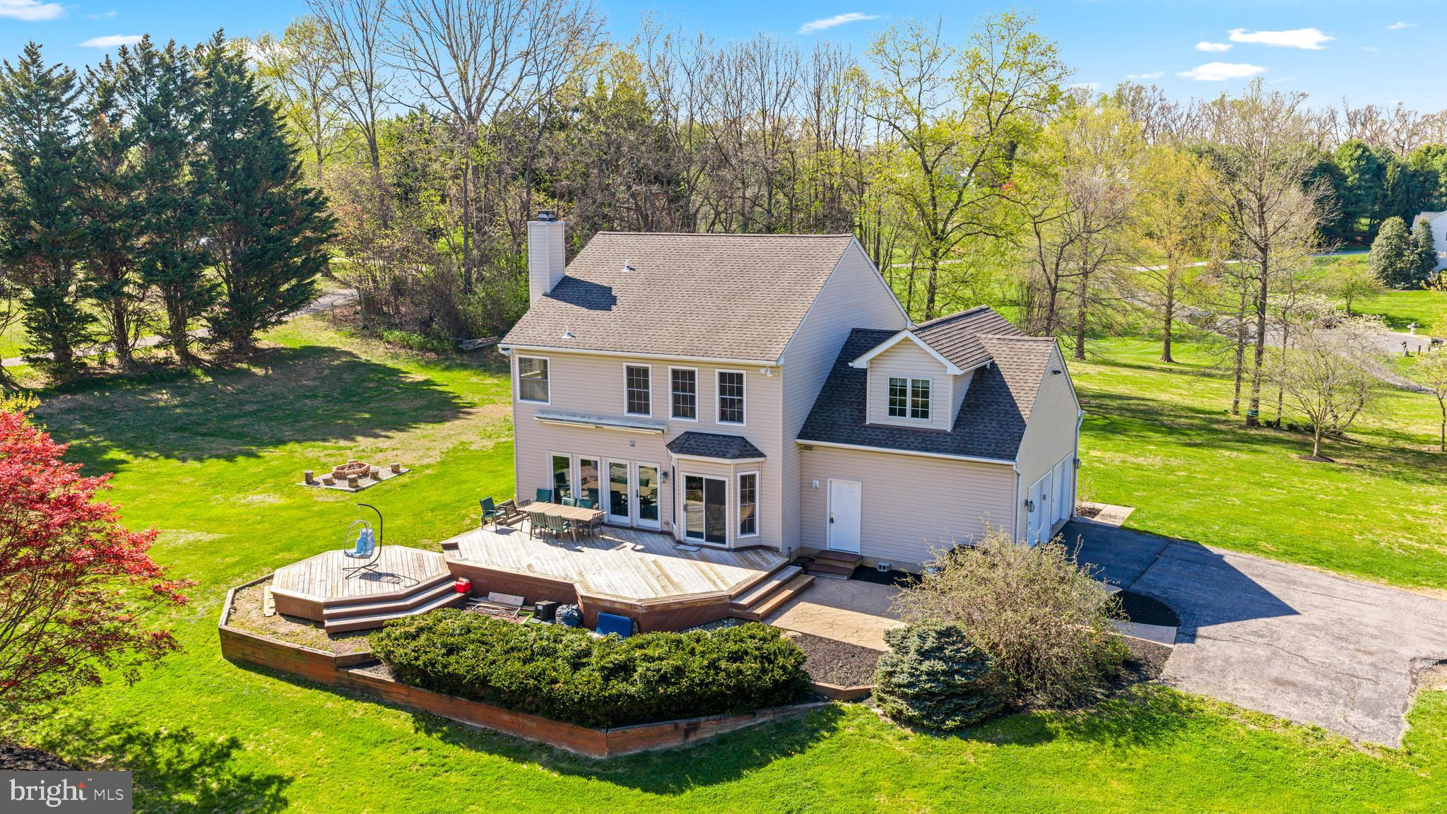 COACHMANS FIELD - Residential