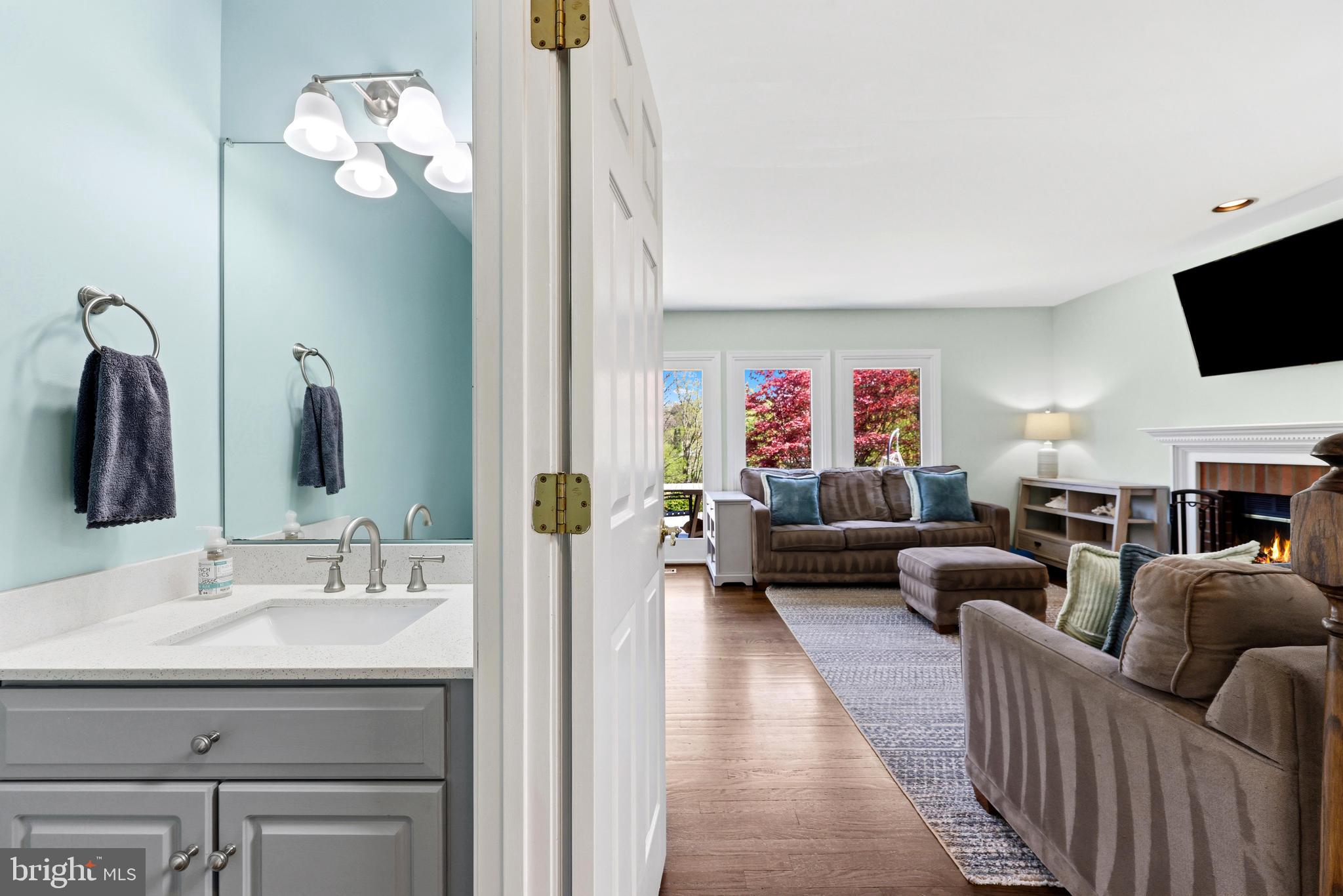 COACHMANS FIELD - Residential