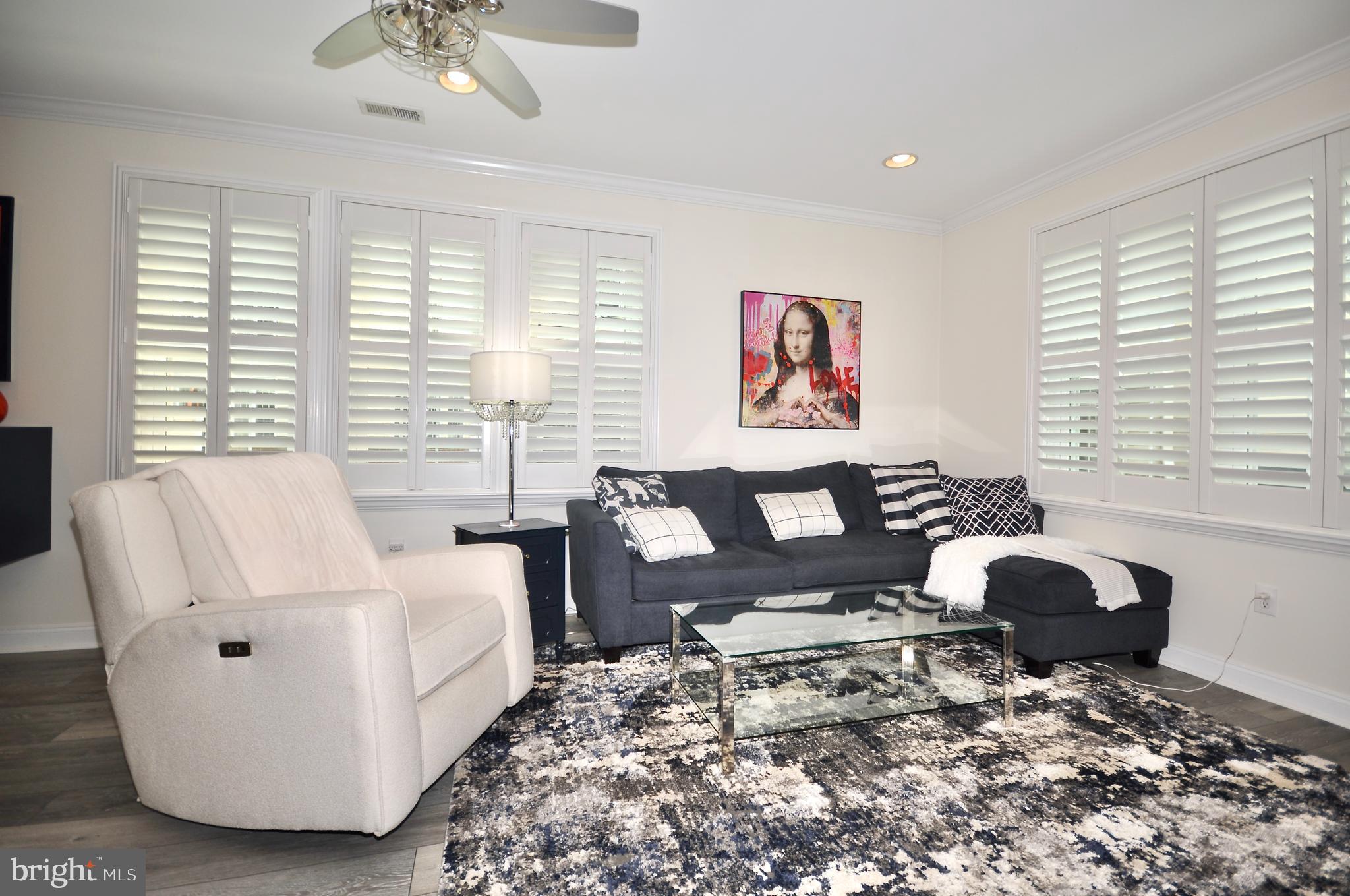 3201 CAPRI DRIVE