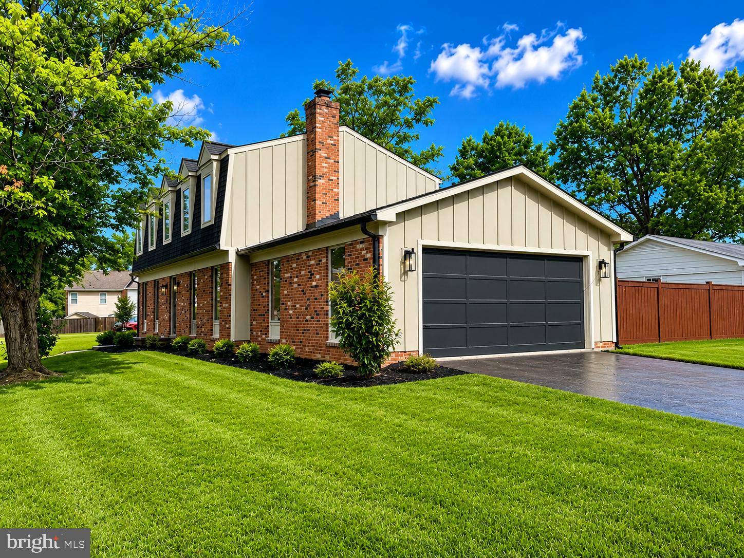 401 CRESTWOOD SW