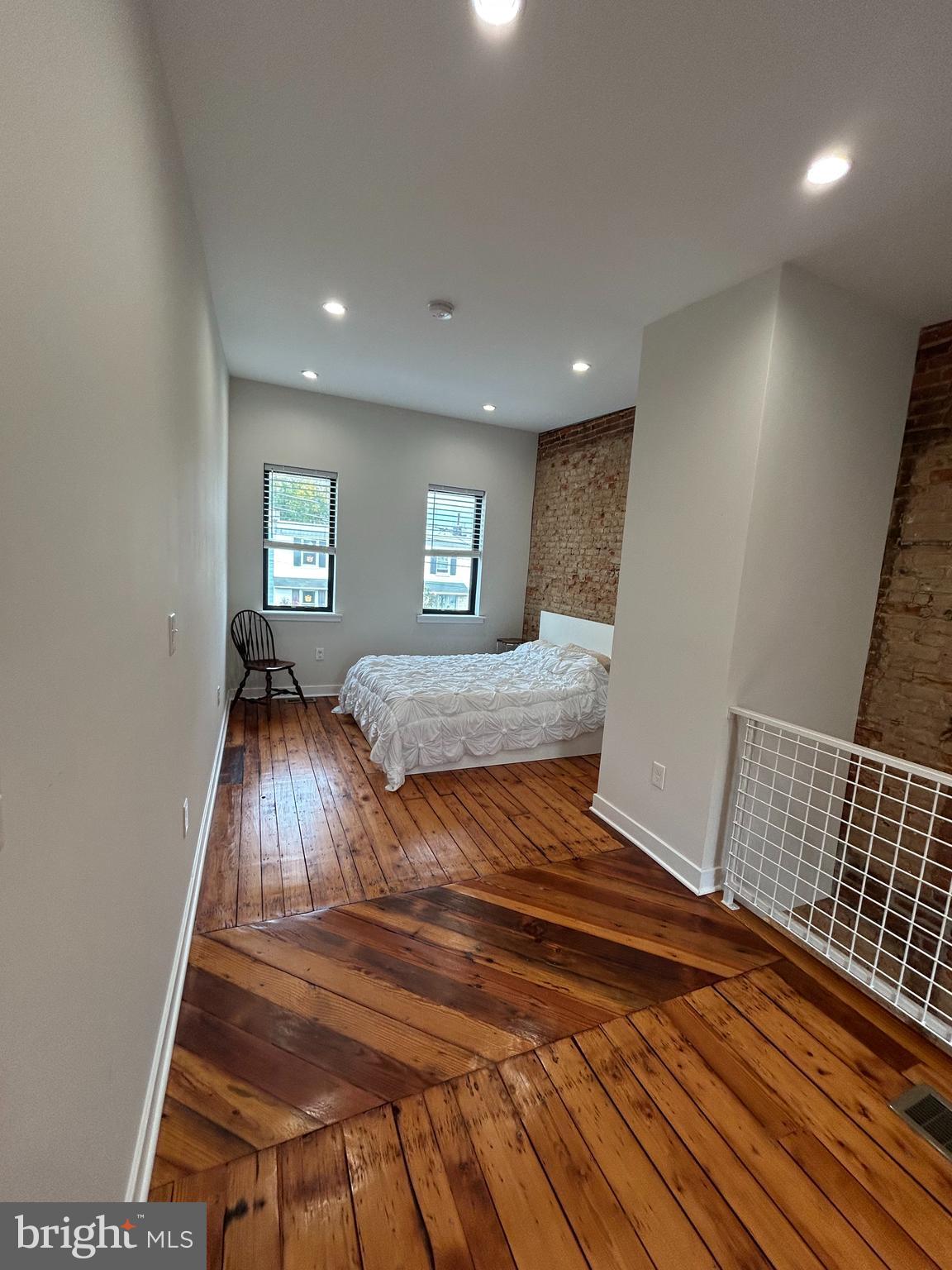 EAST KENSINGTON - Residential Lease