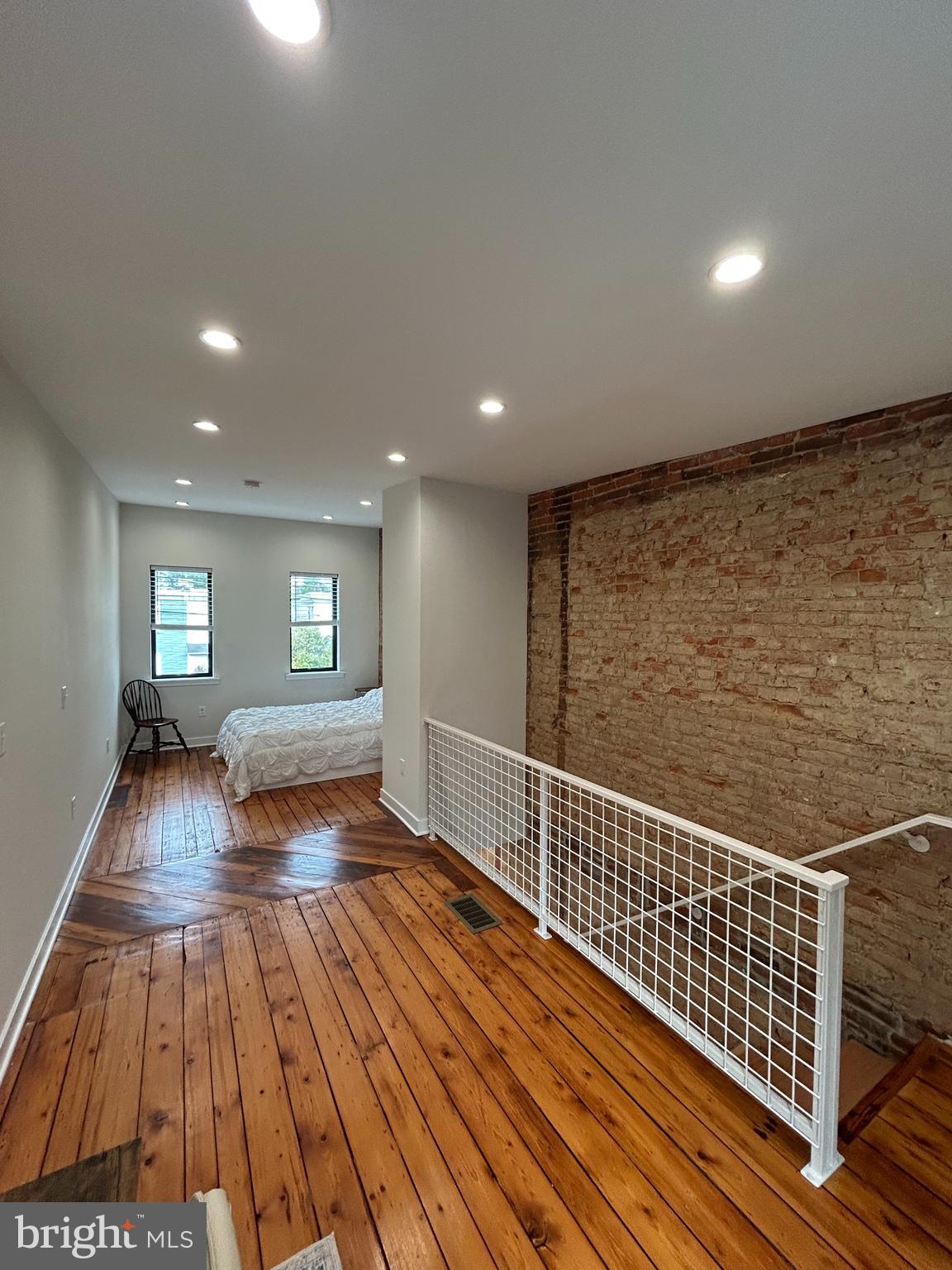 EAST KENSINGTON - Residential Lease