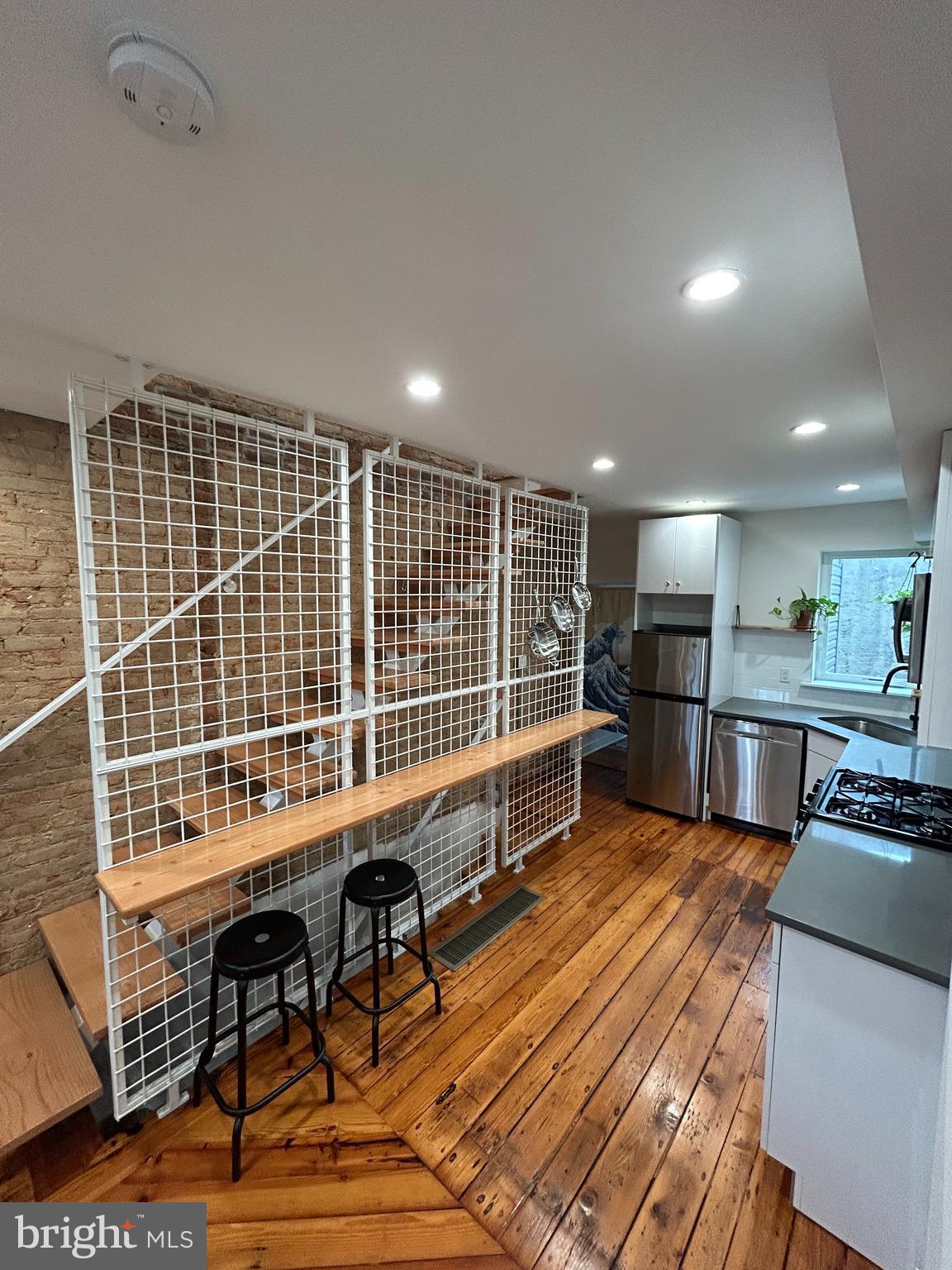 EAST KENSINGTON - Residential Lease