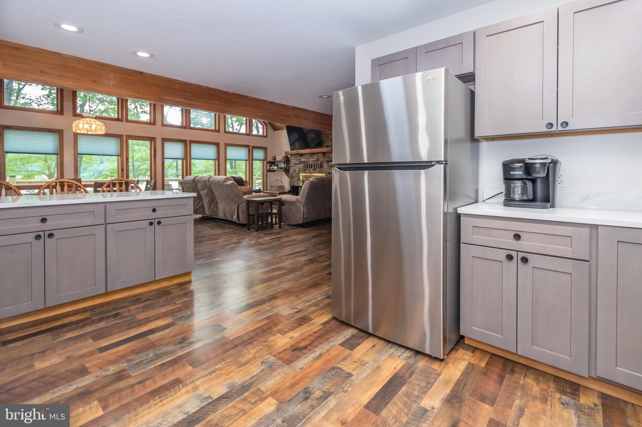 MONTE VISTA SHORES - Residential