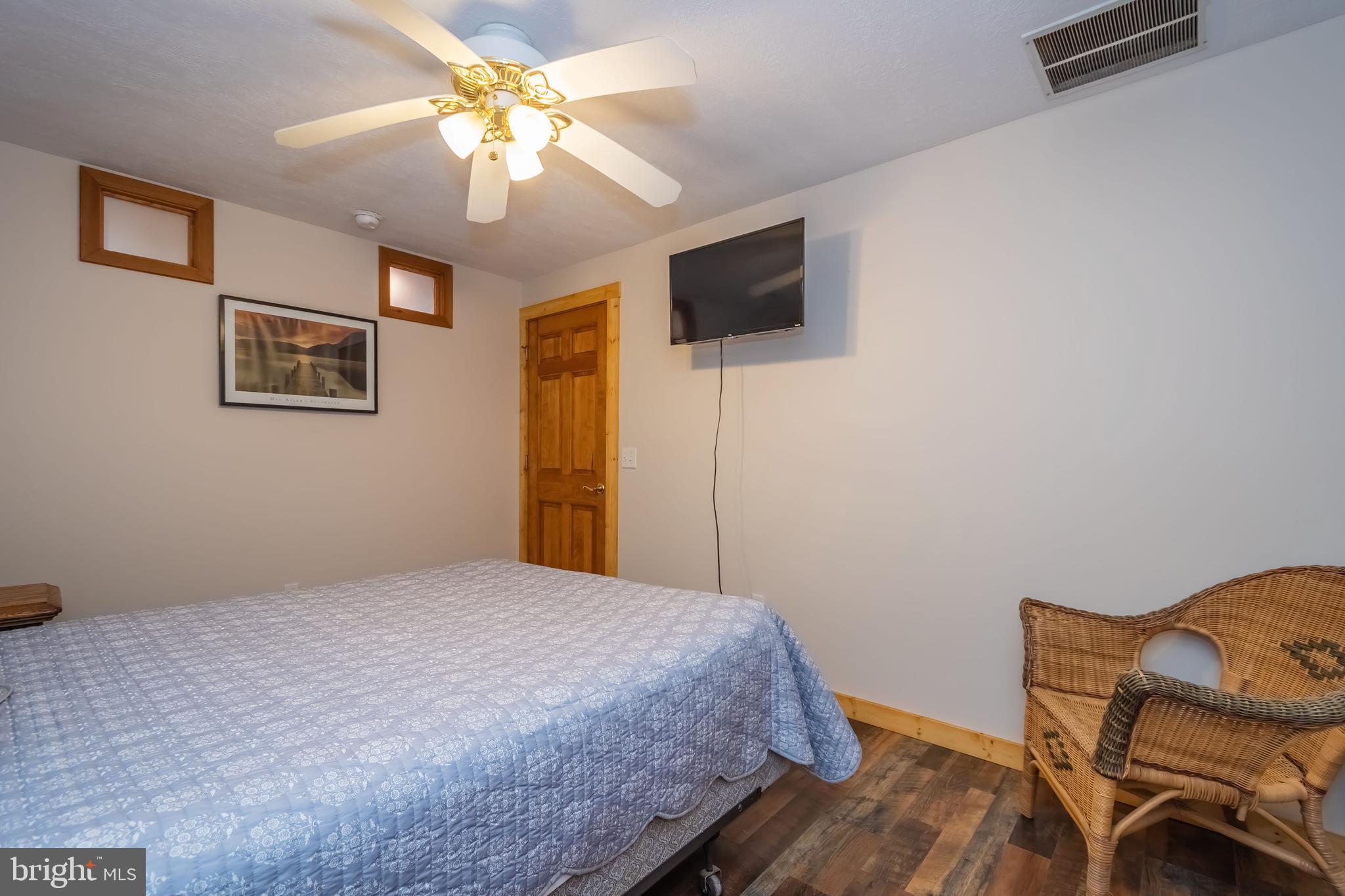 MONTE VISTA SHORES - Residential