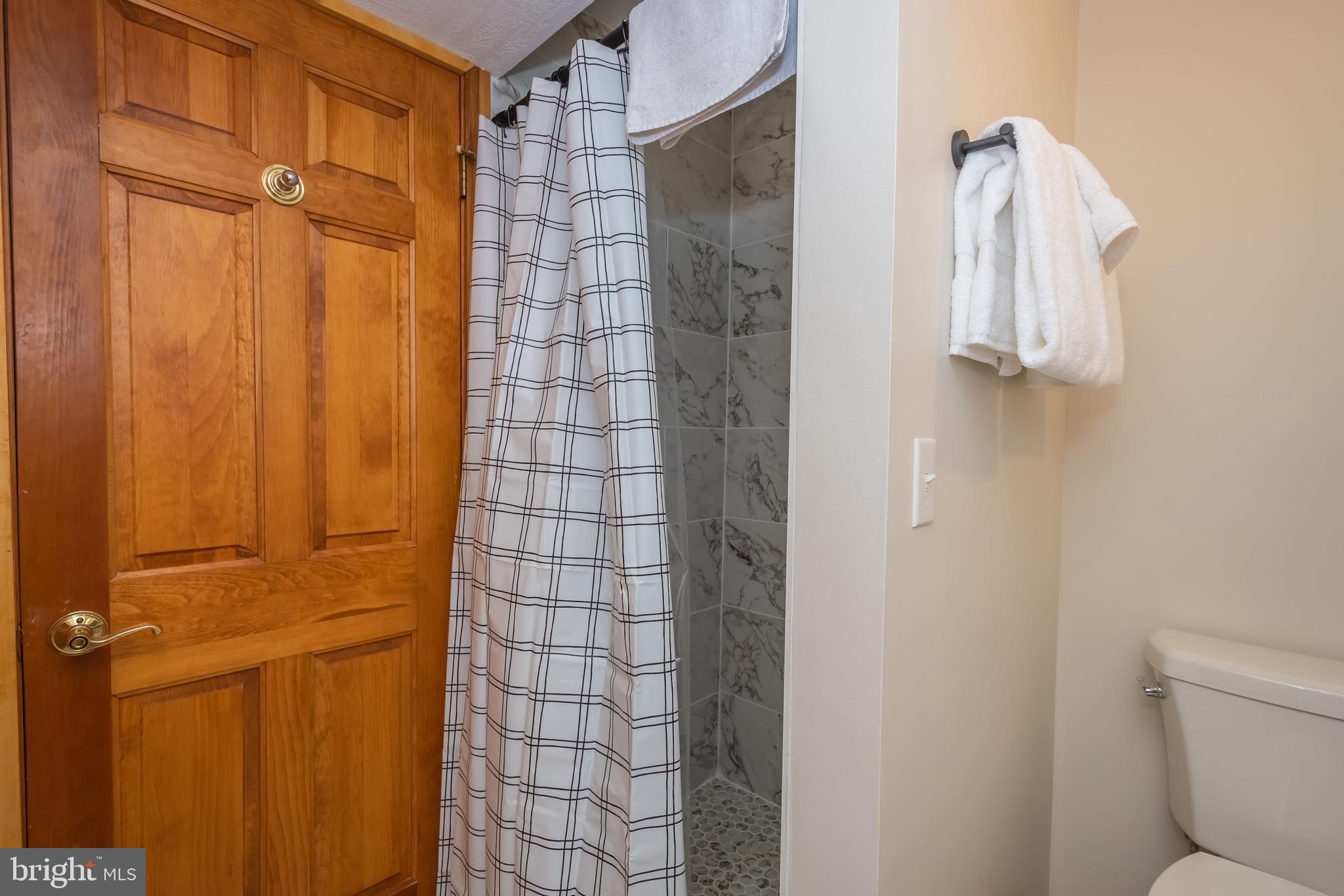 MONTE VISTA SHORES - Residential