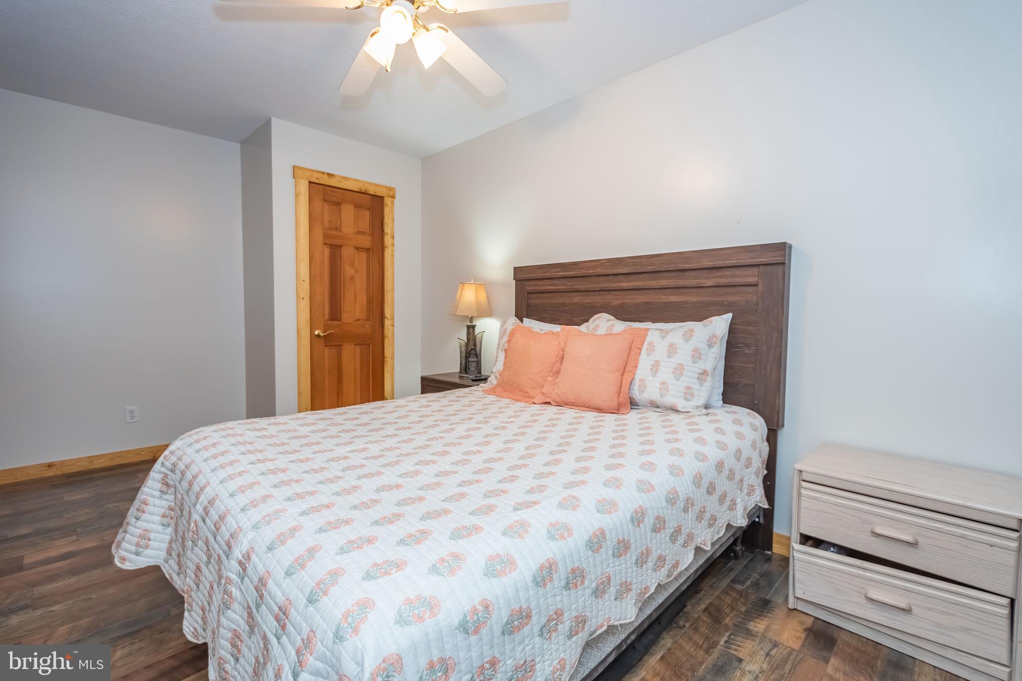 MONTE VISTA SHORES - Residential