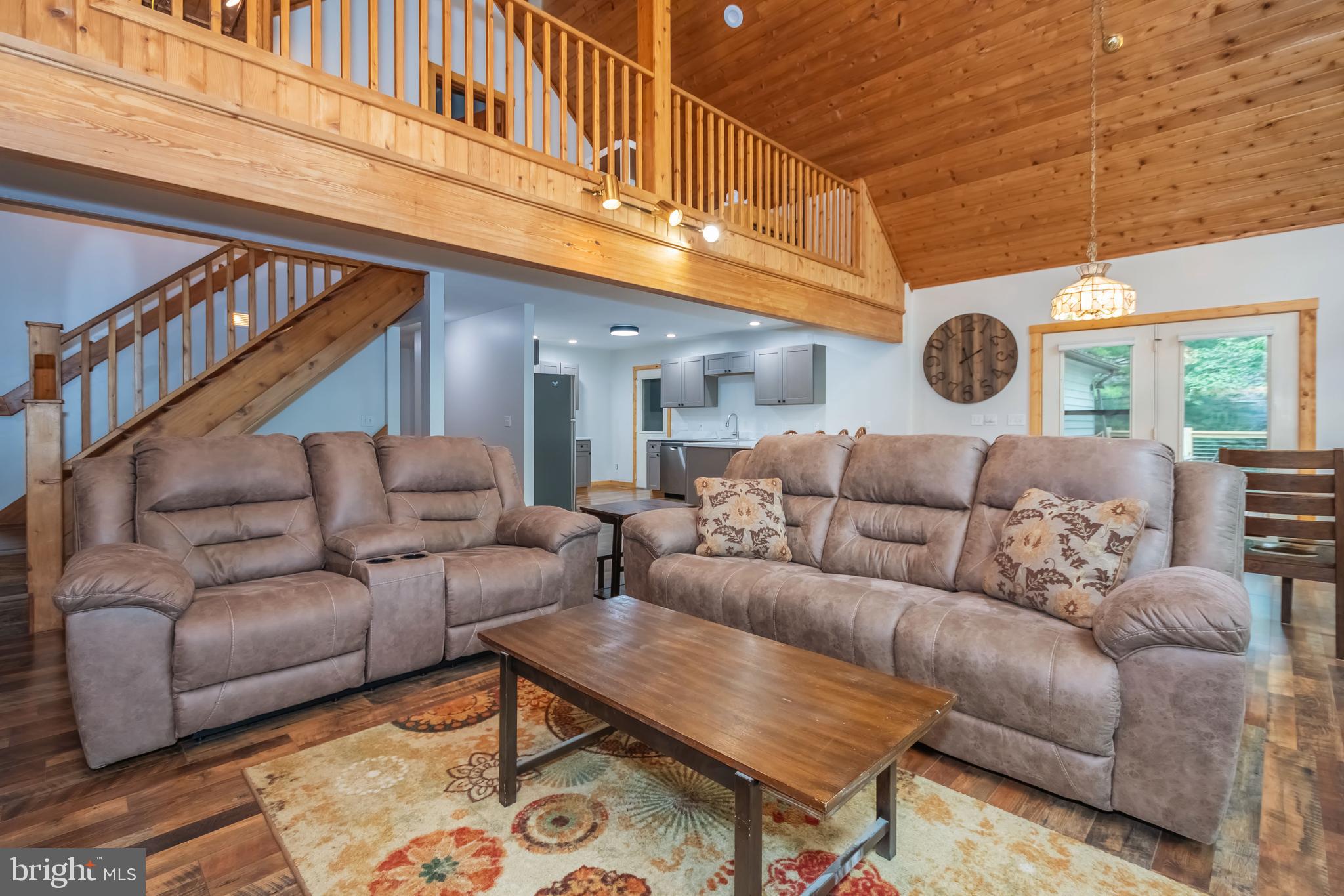 MONTE VISTA SHORES - Residential