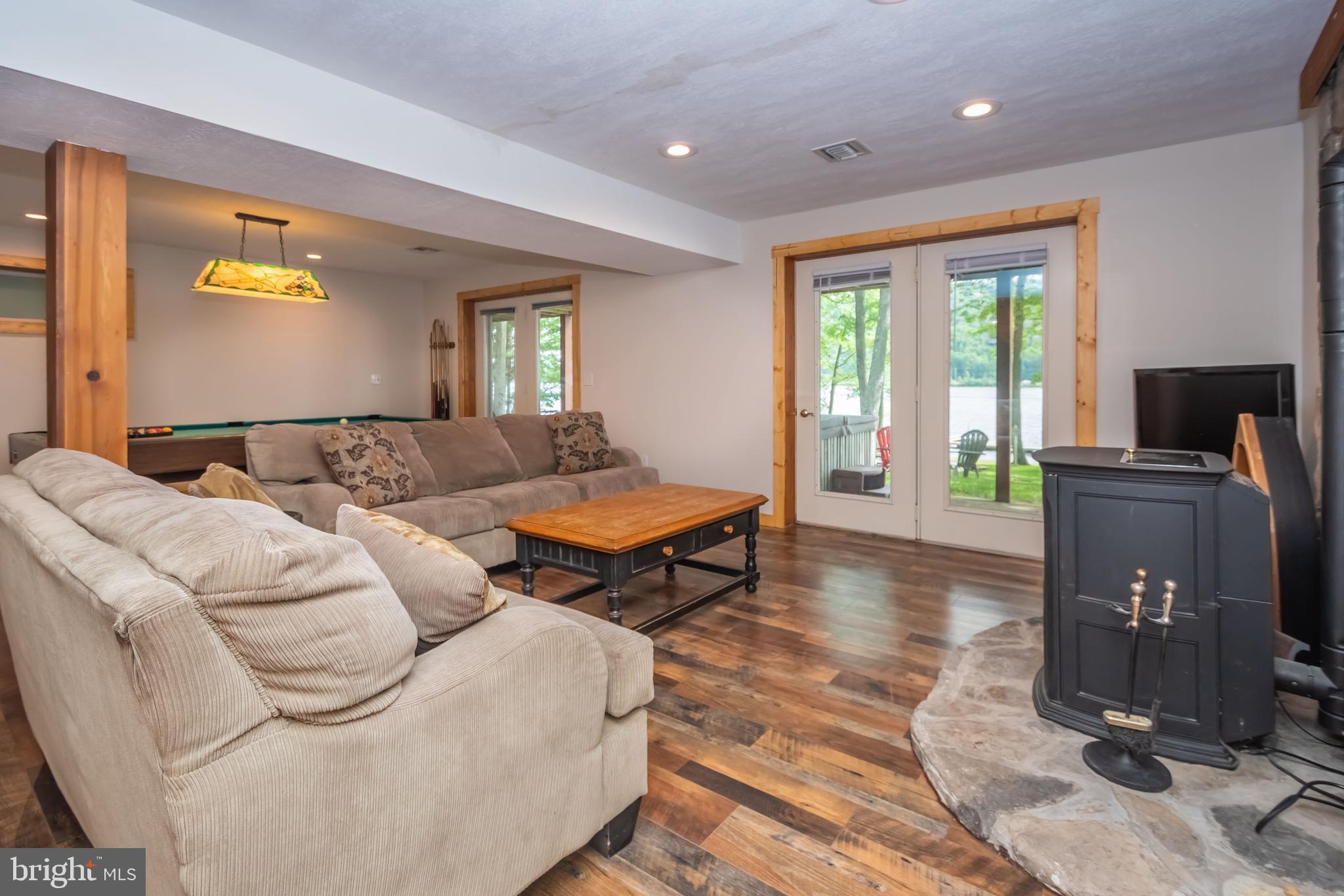 MONTE VISTA SHORES - Residential