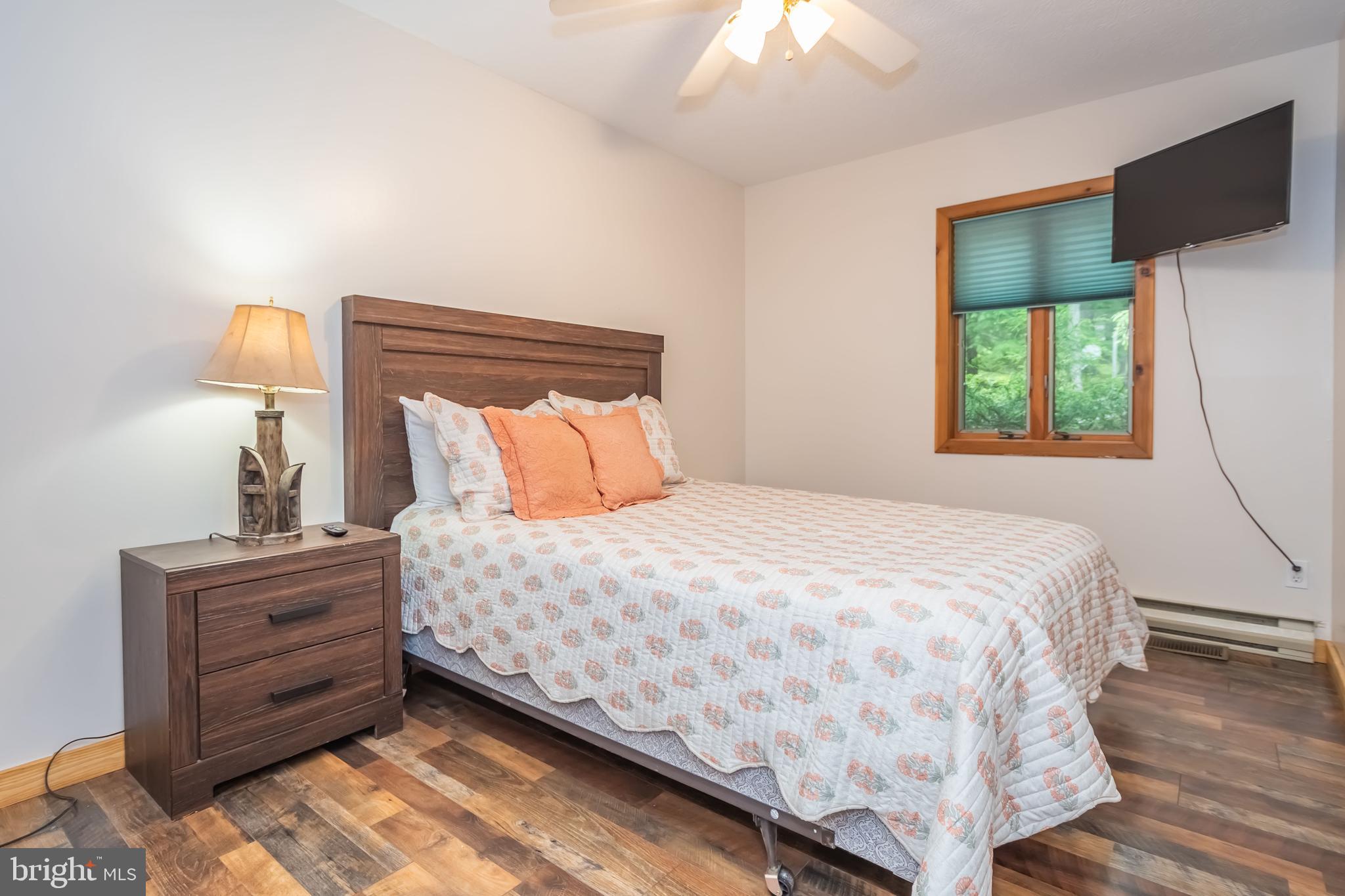 MONTE VISTA SHORES - Residential