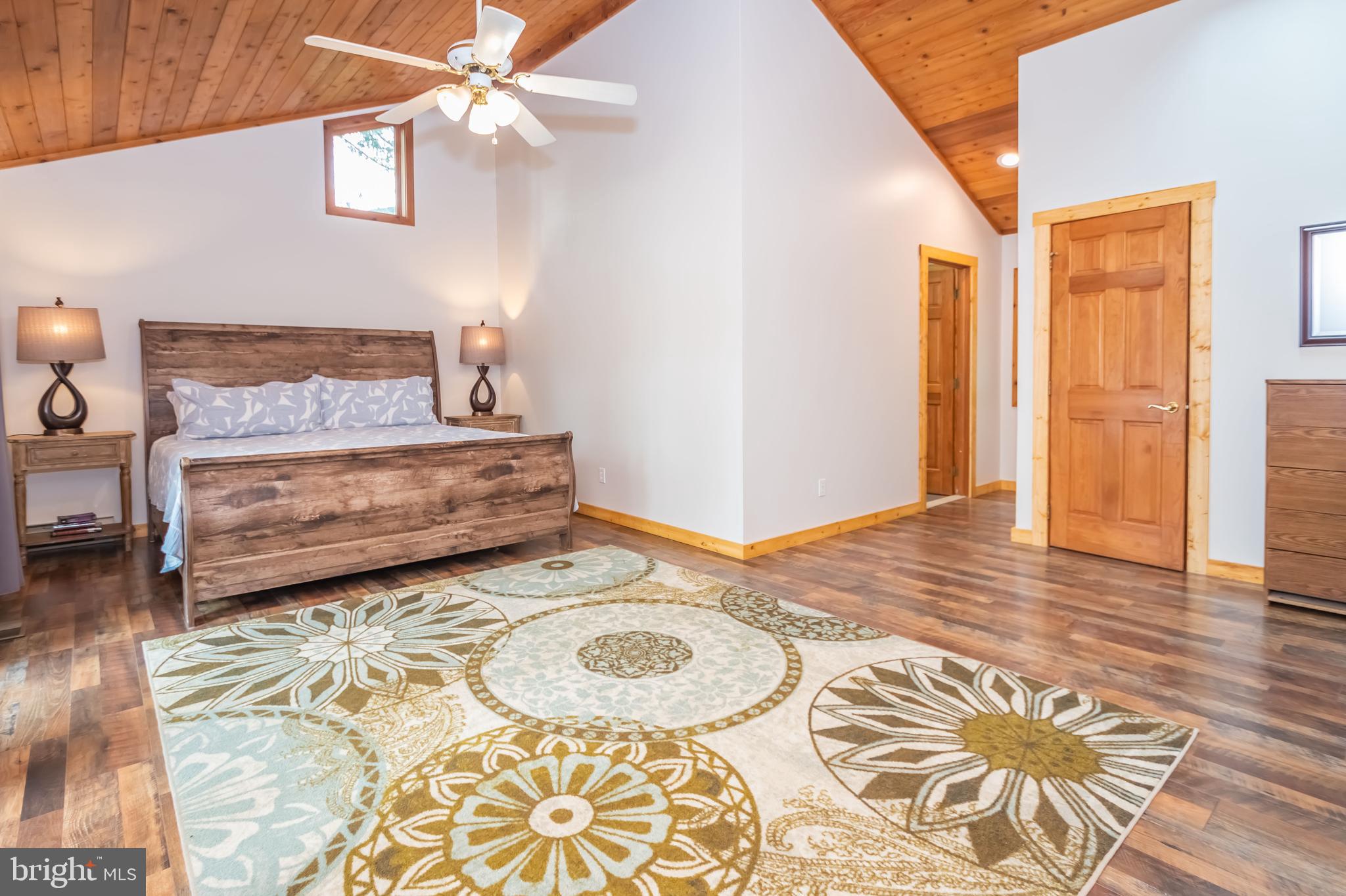 MONTE VISTA SHORES - Residential