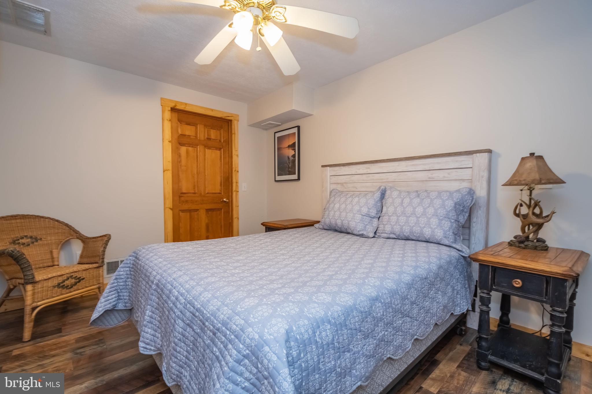 MONTE VISTA SHORES - Residential