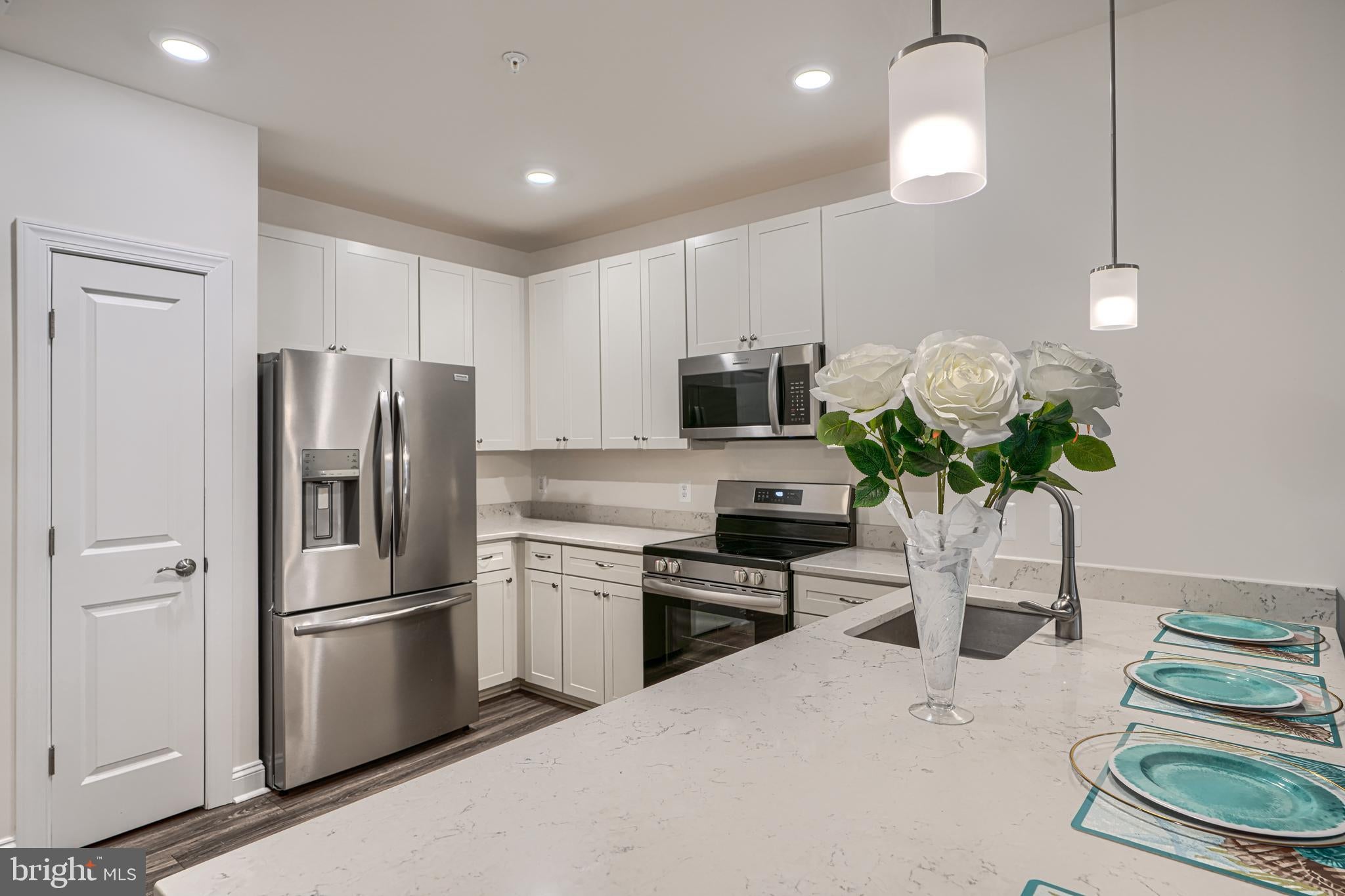 406 BOLD RULER COURT 204