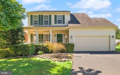 Photo of 338 Singleton Circle, WARRENTON, VA 20186 (MLS # VAFQ2023886)