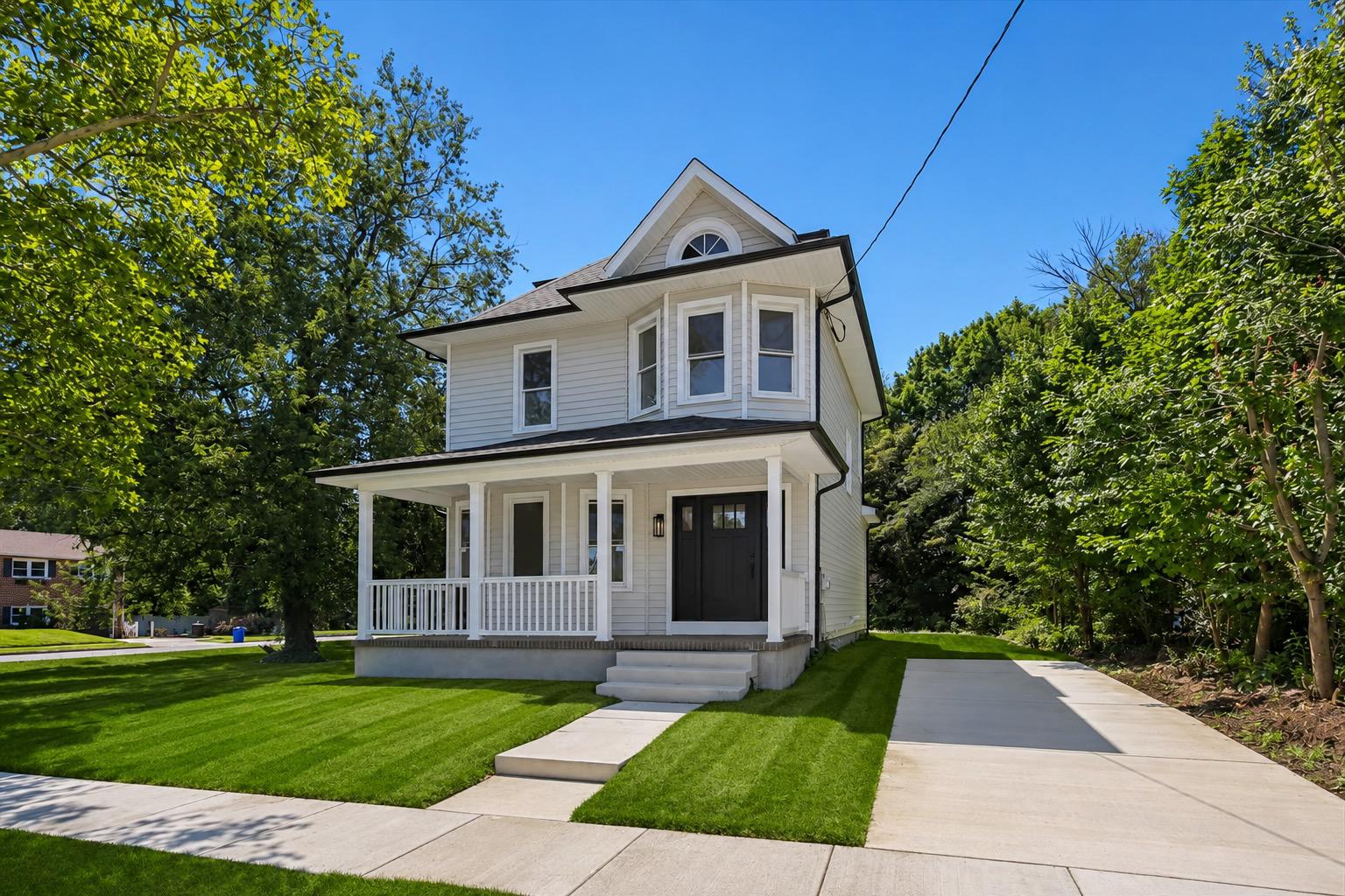 302 W WASHINGTON AVENUE