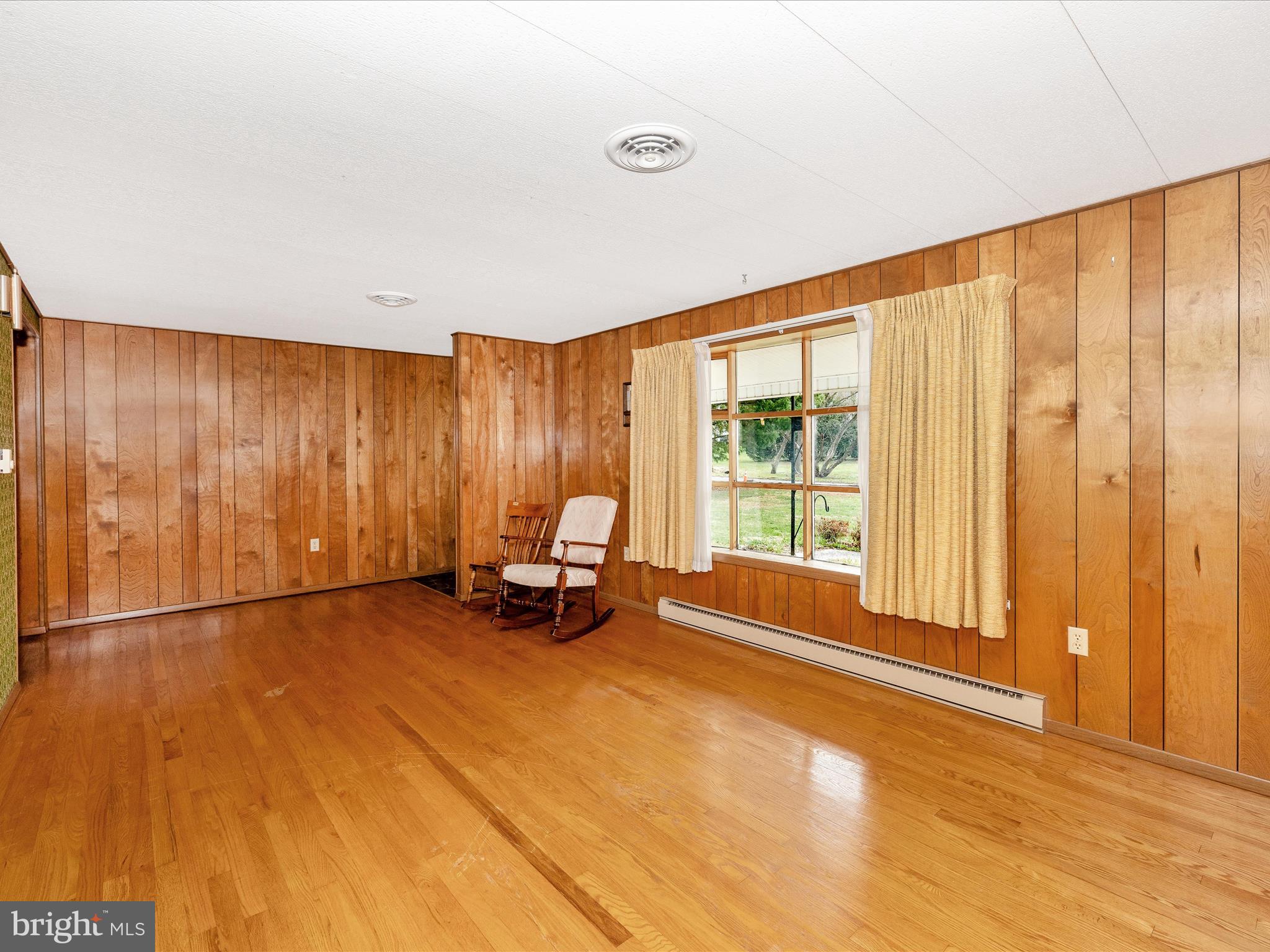 CHIPS MEADOW - Residential