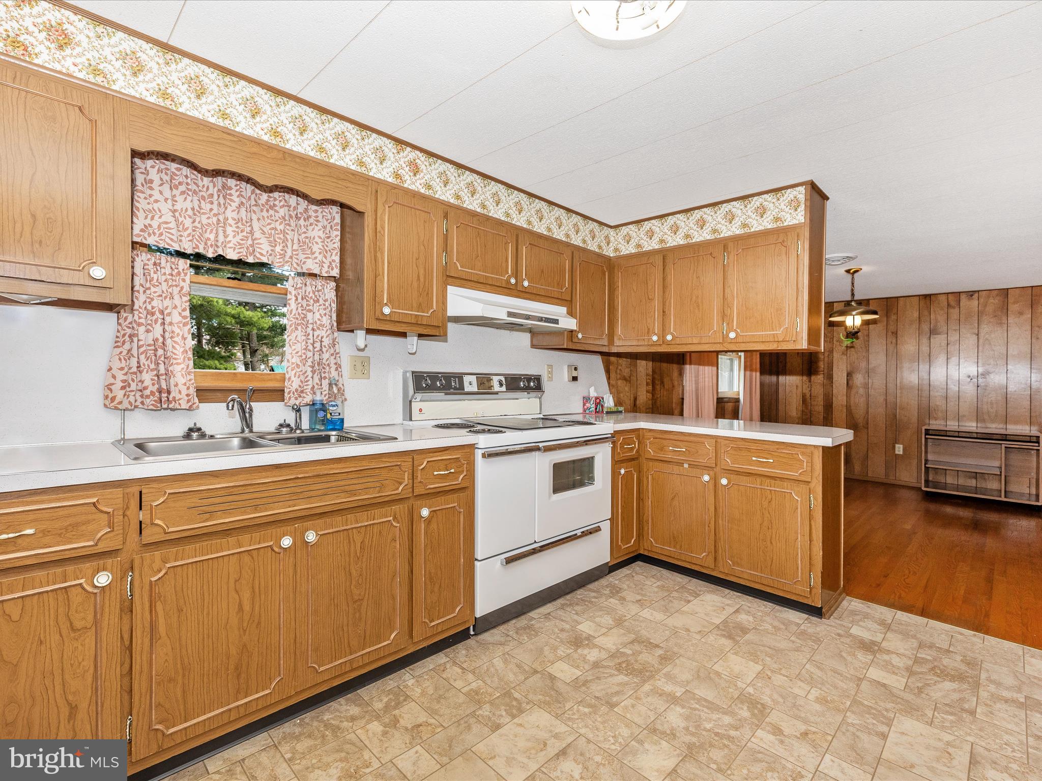 CHIPS MEADOW - Residential