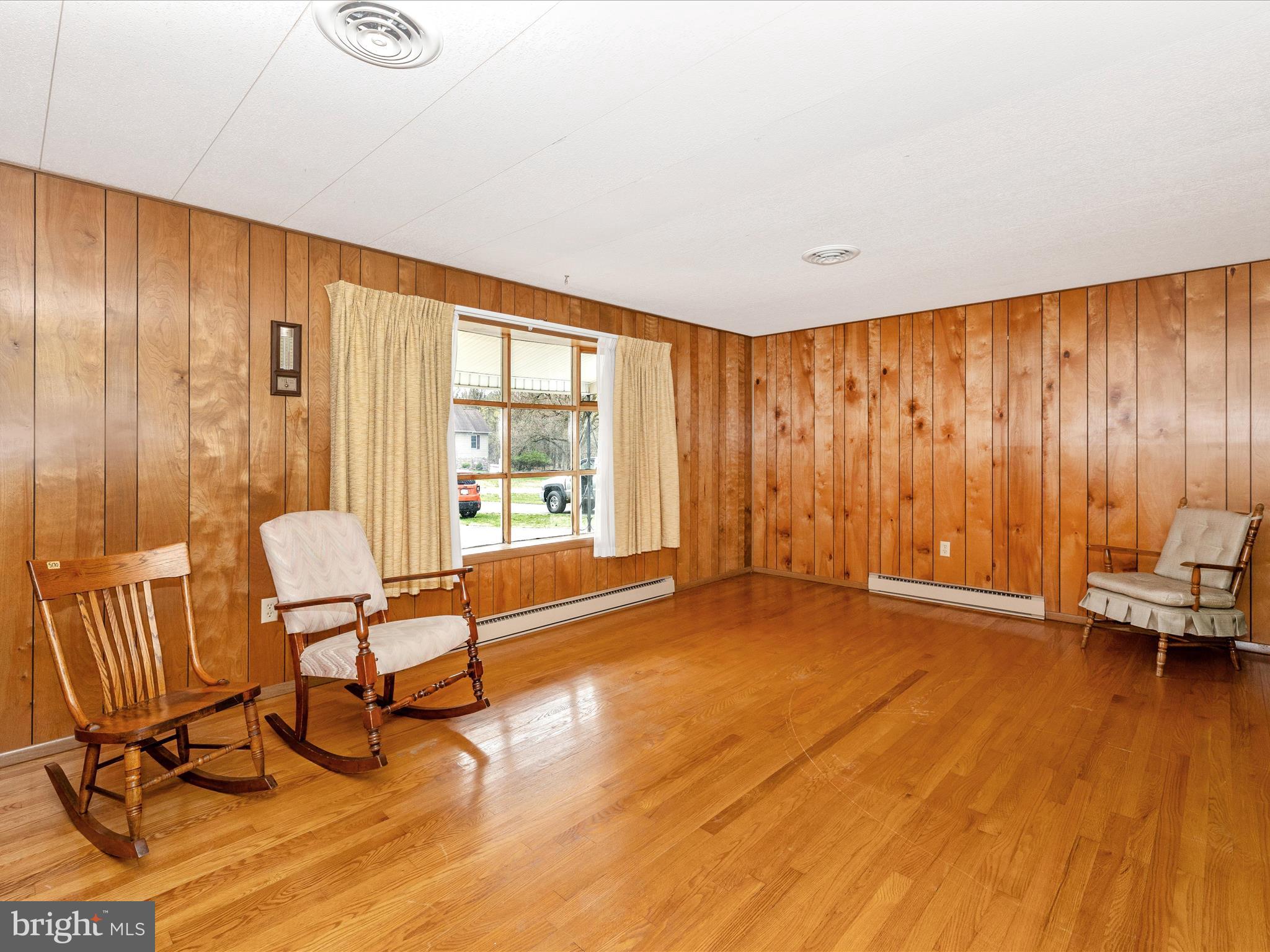 CHIPS MEADOW - Residential