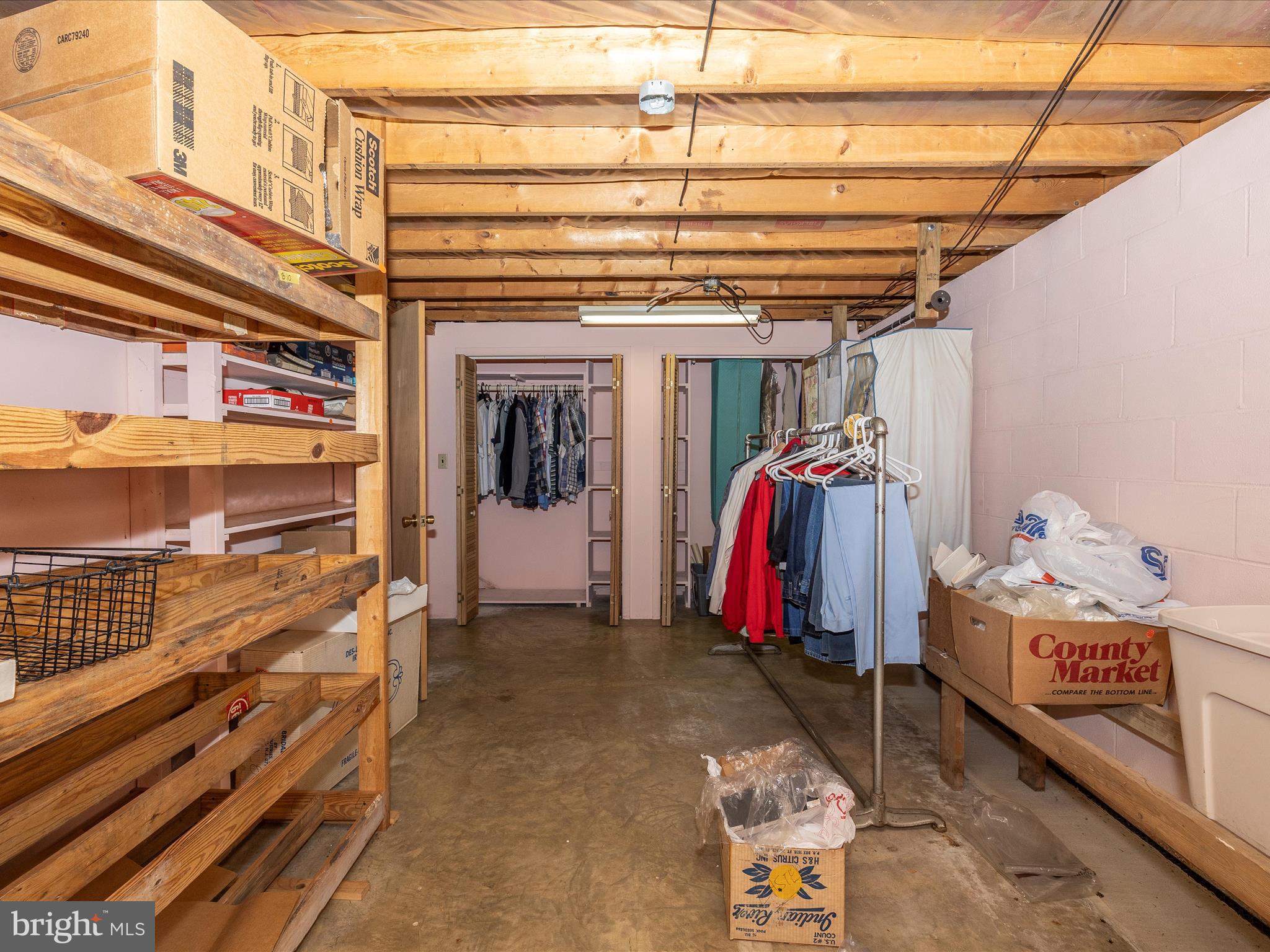 CHIPS MEADOW - Residential