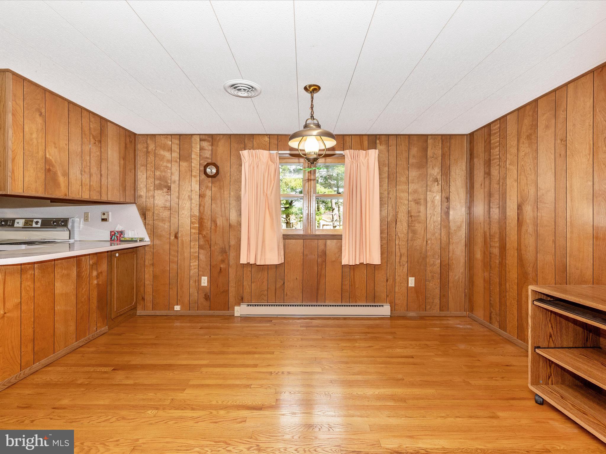 CHIPS MEADOW - Residential