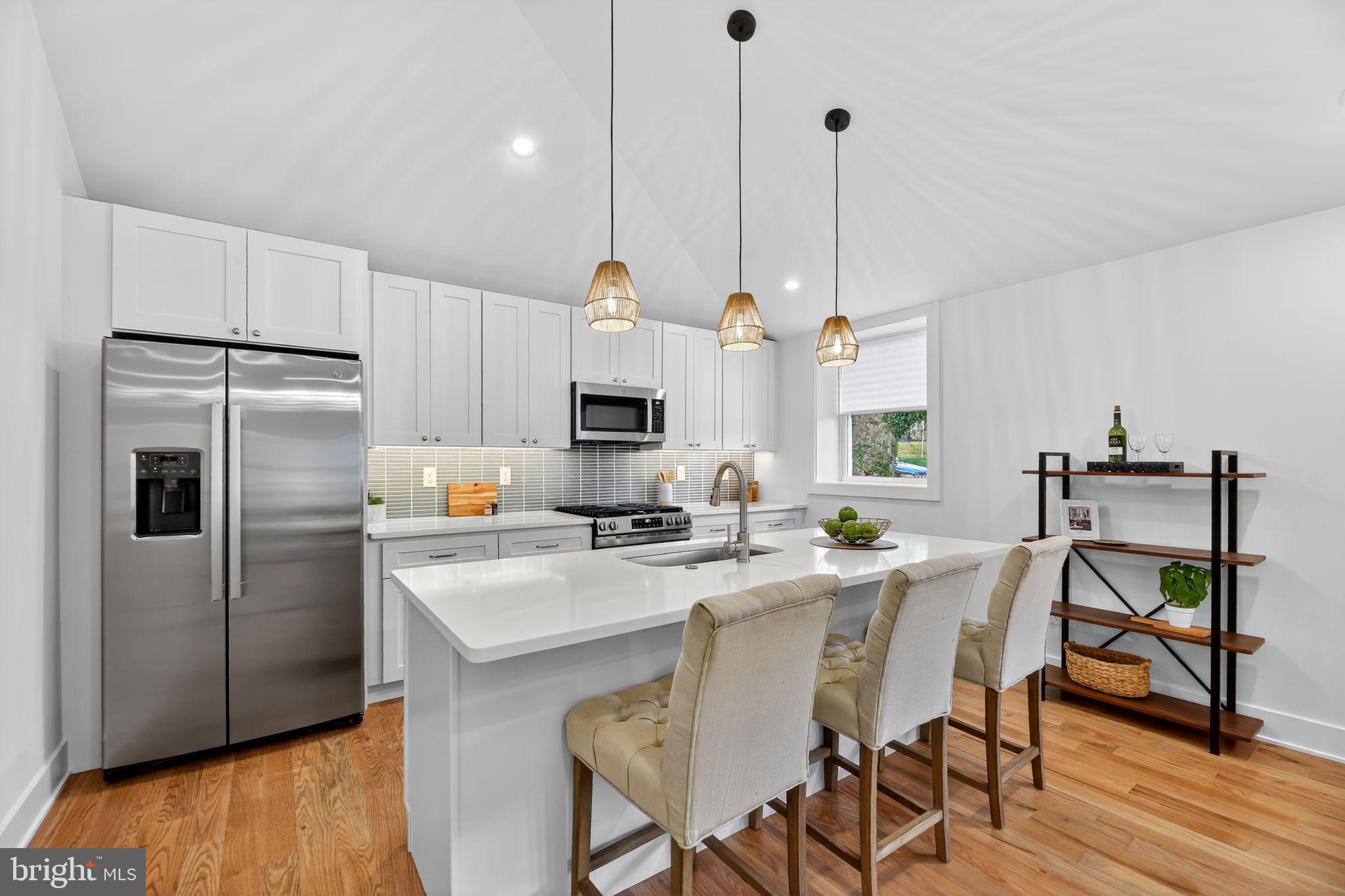 ROXBOROUGH - Residential