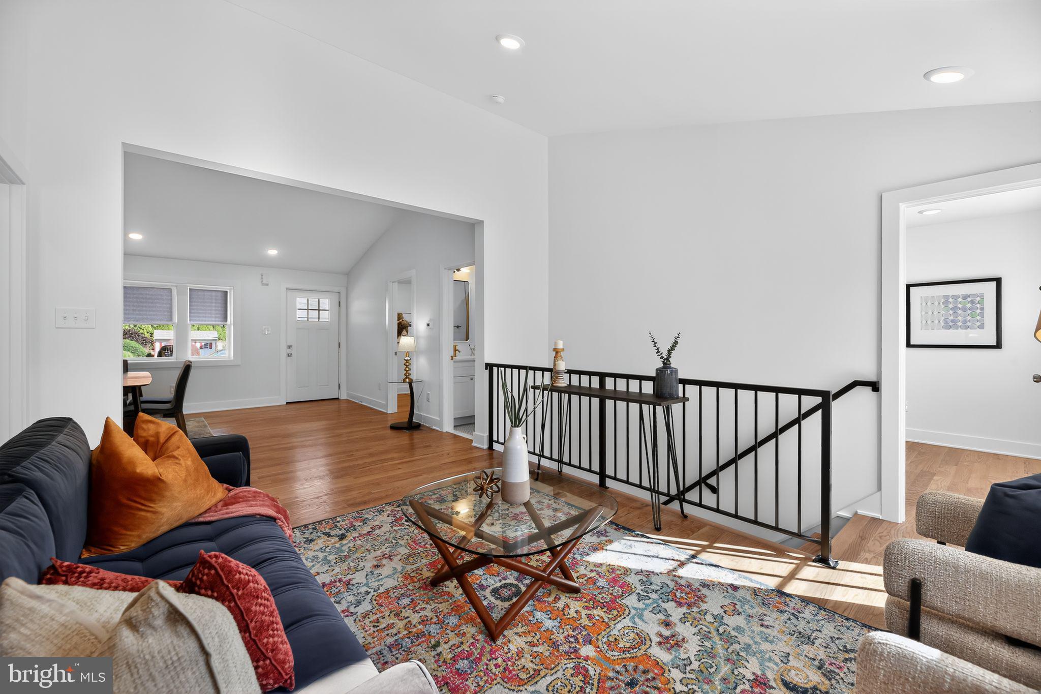 ROXBOROUGH - Residential