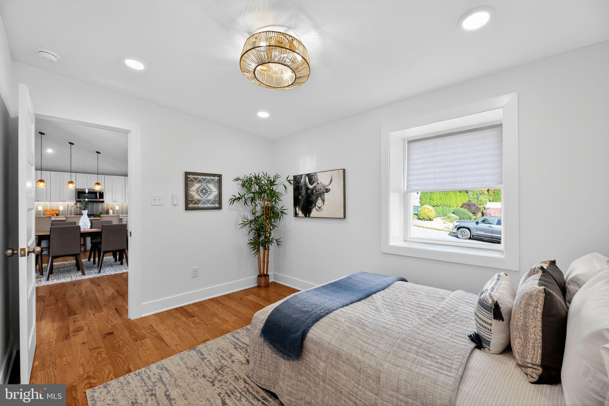 ROXBOROUGH - Residential