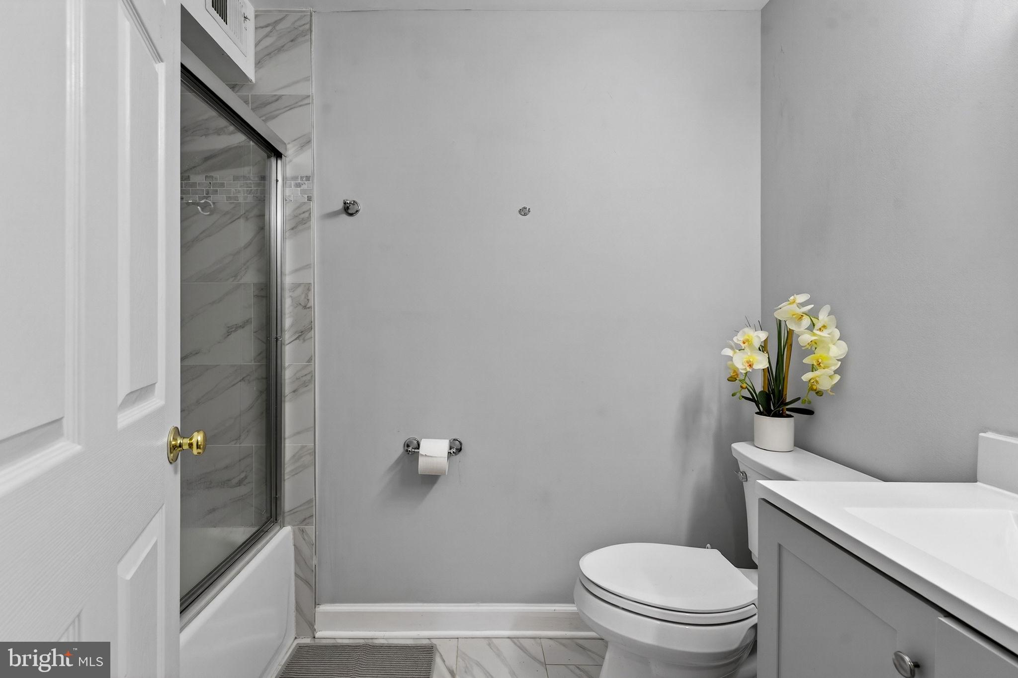 LIFESTYLE AT SULLY STATION - Residential