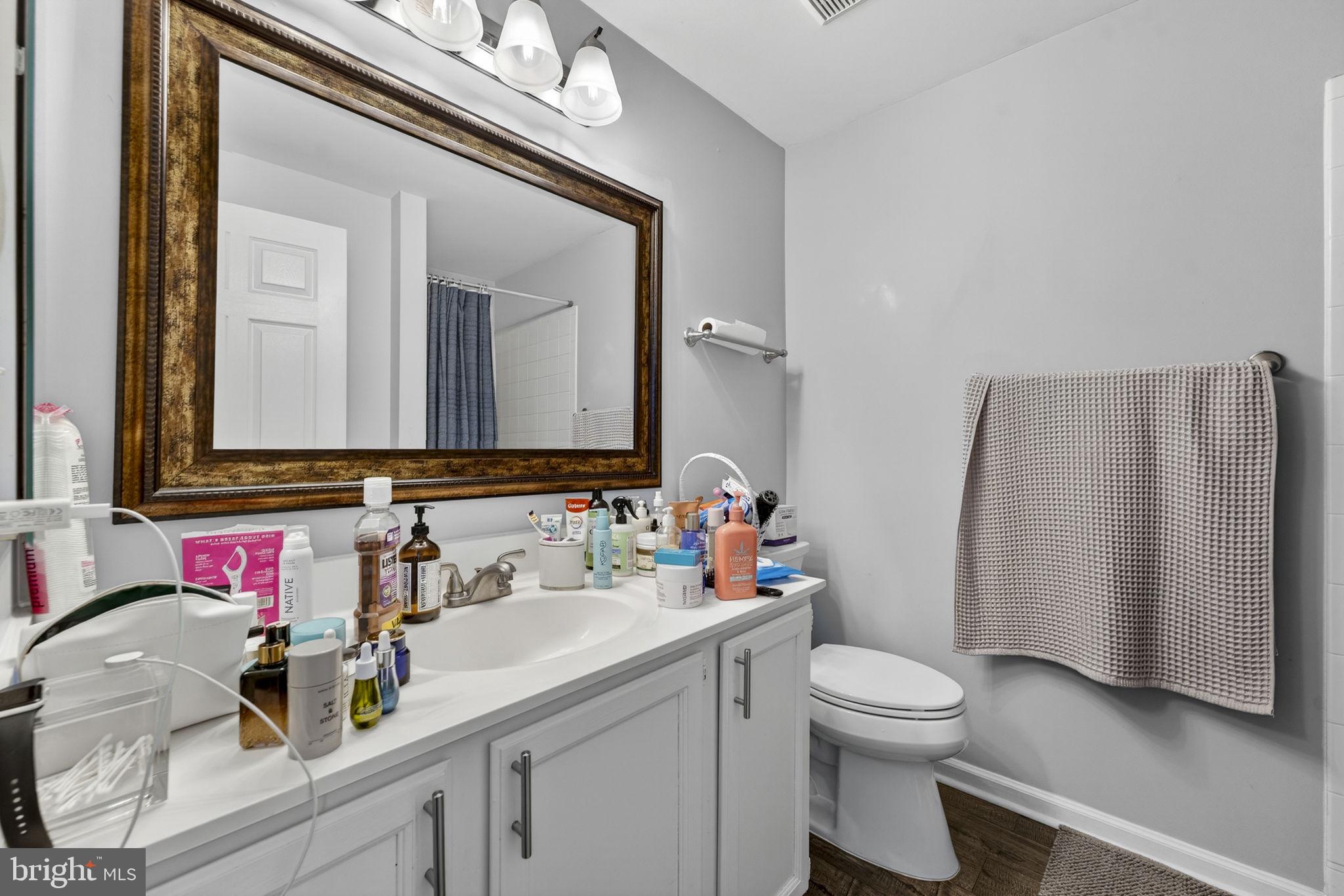 LIFESTYLE AT SULLY STATION - Residential